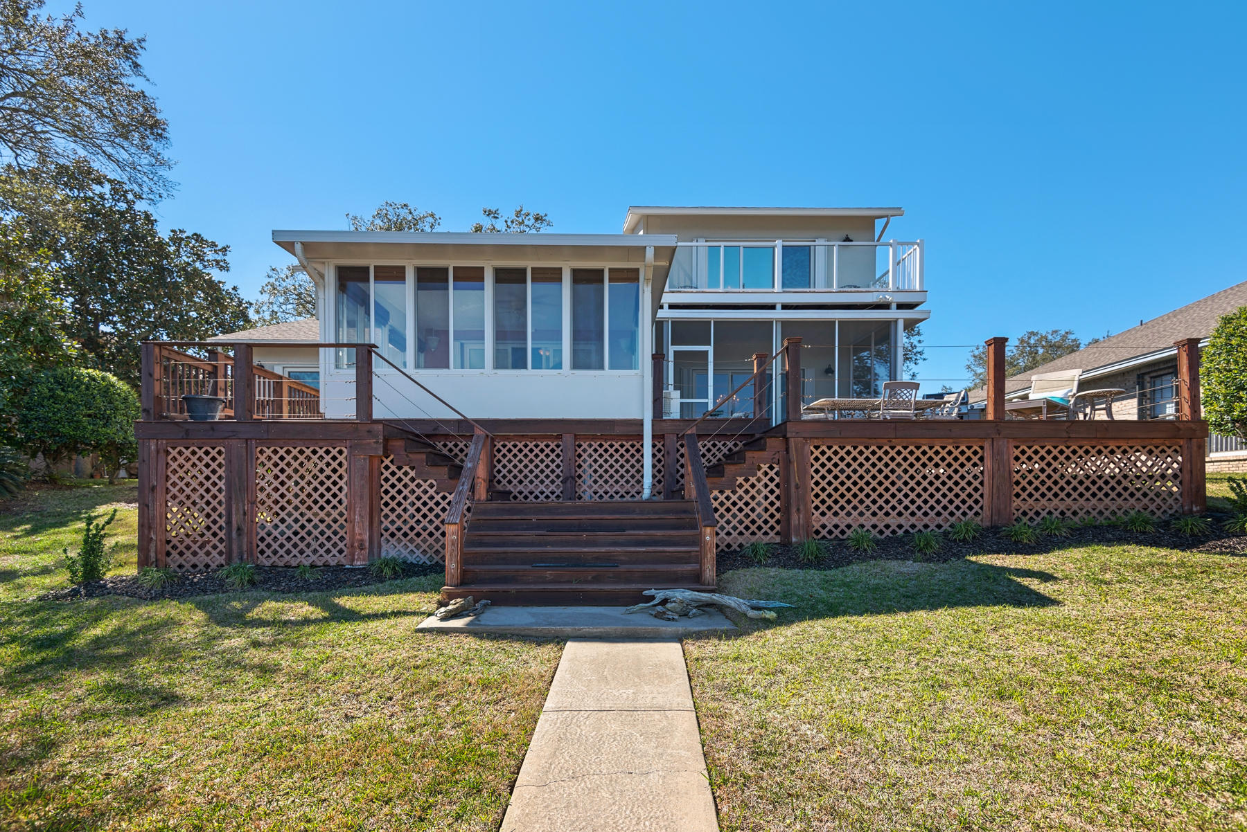 LAKE POINTE - Residential