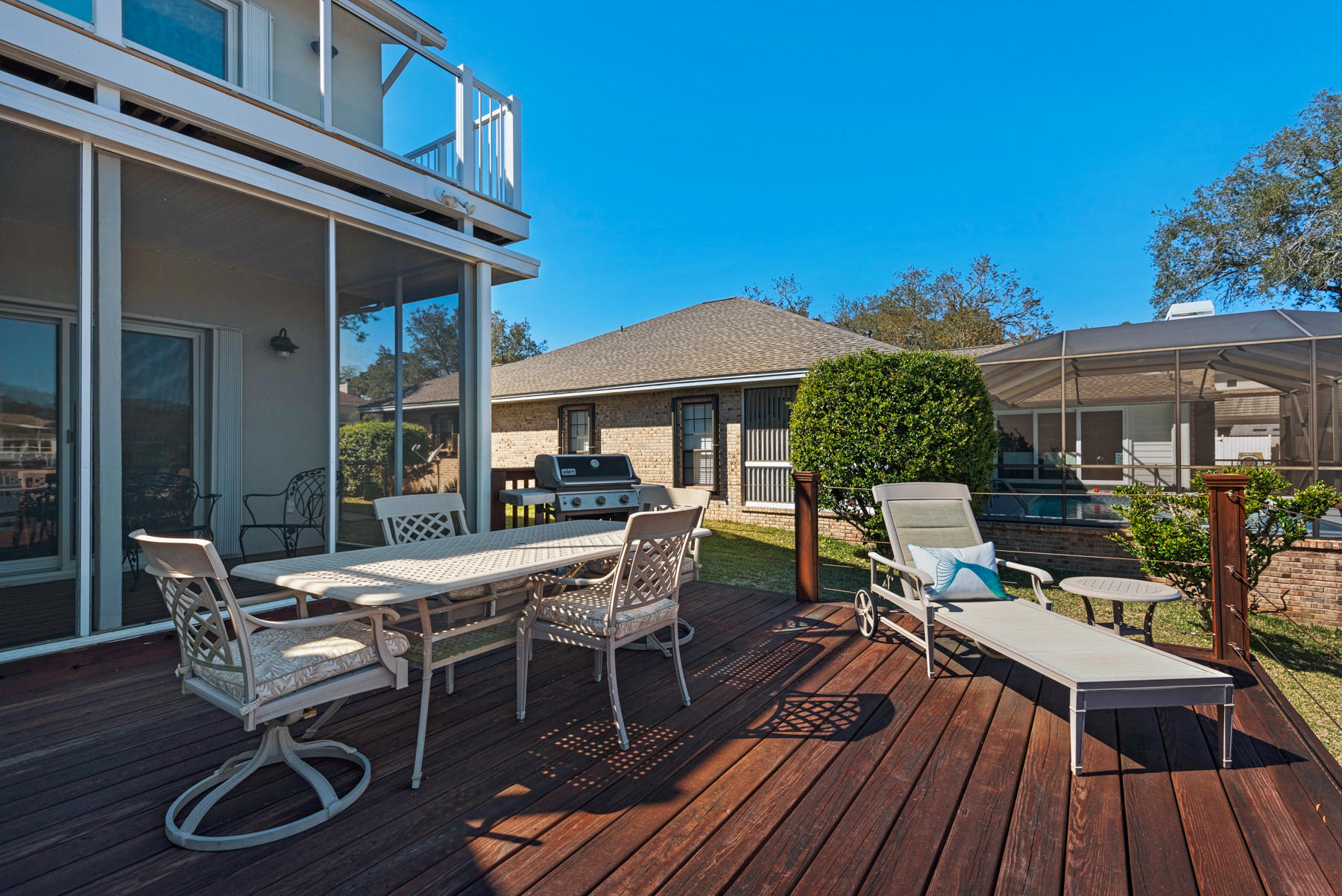 LAKE POINTE - Residential