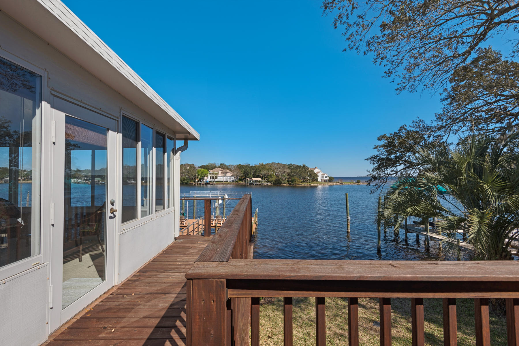 LAKE POINTE - Residential