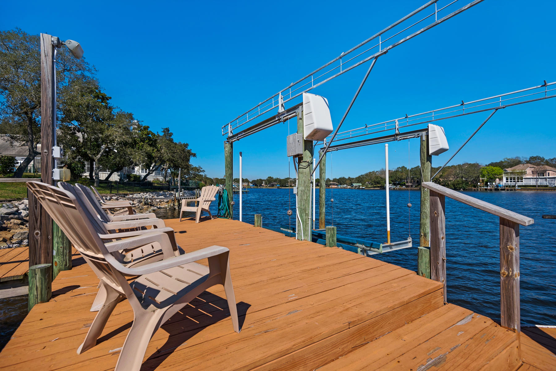 LAKE POINTE - Residential