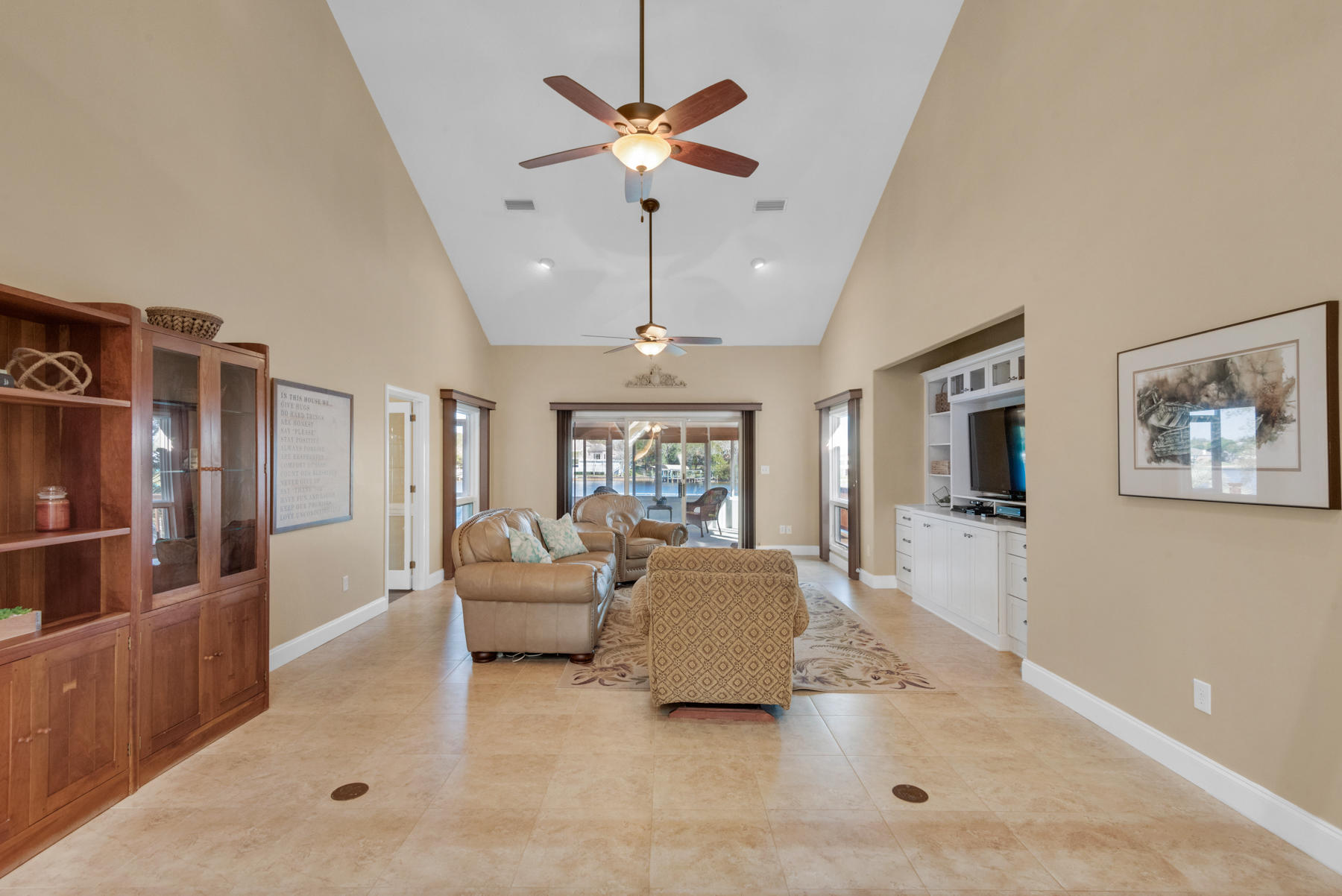 LAKE POINTE - Residential