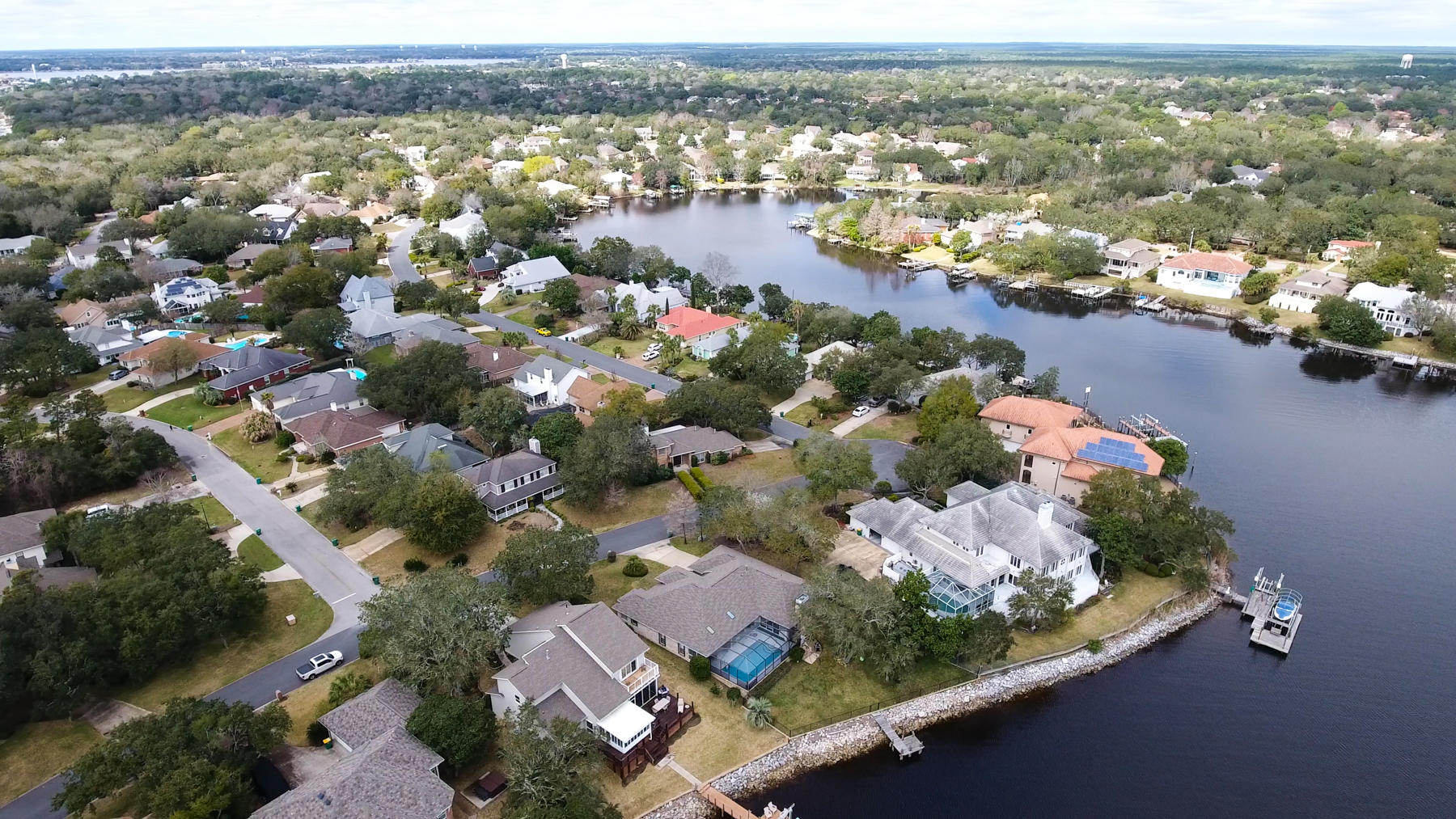 LAKE POINTE - Residential