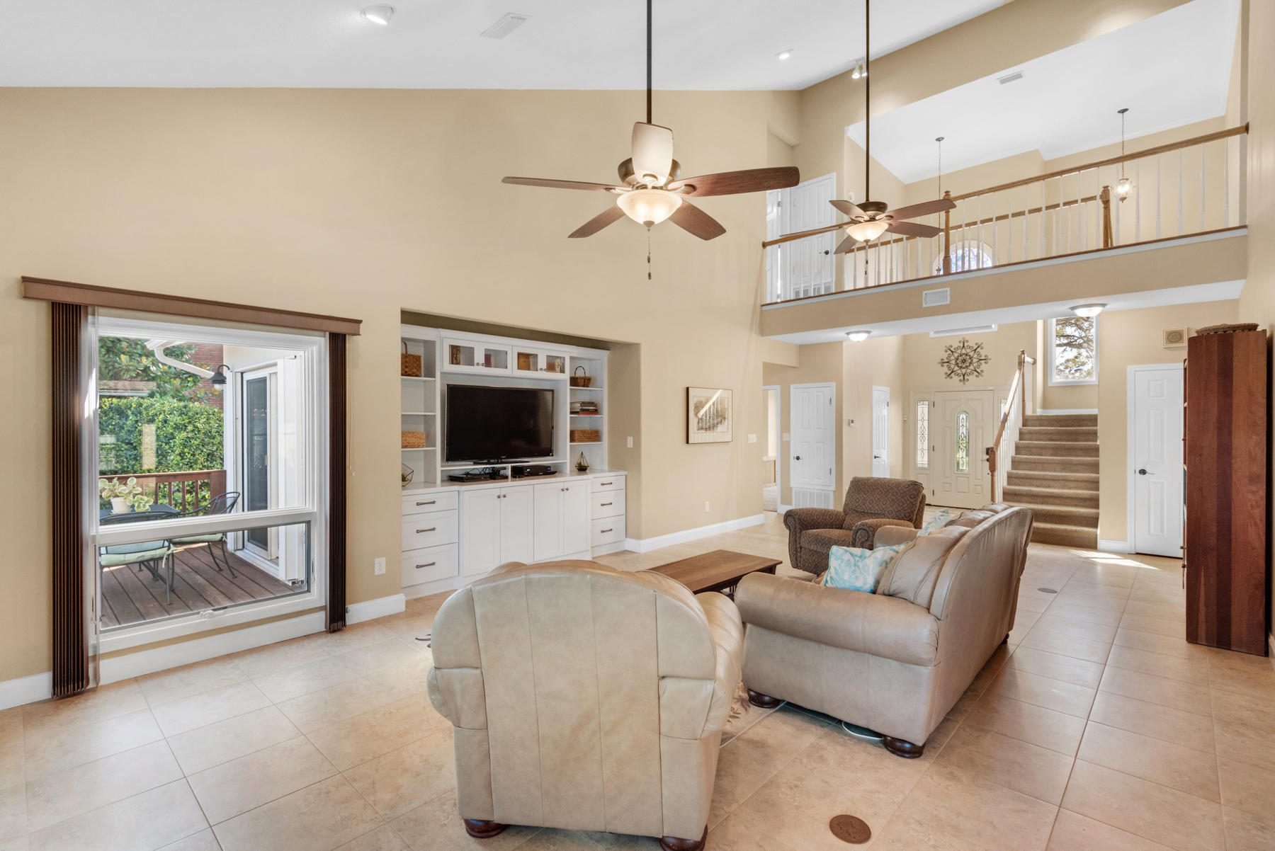 LAKE POINTE - Residential