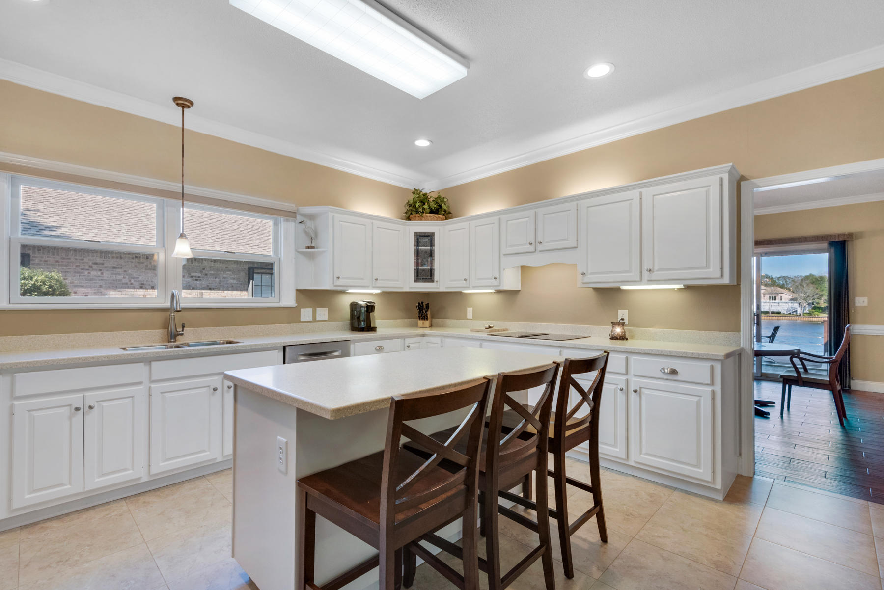 LAKE POINTE - Residential