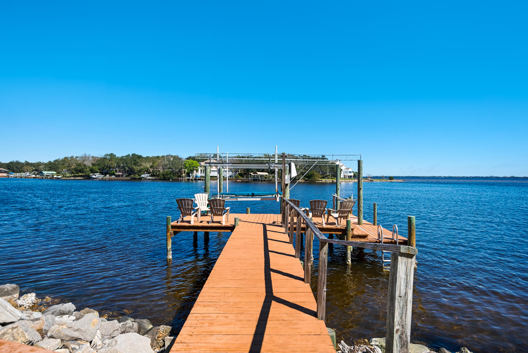 LAKE POINTE - Residential