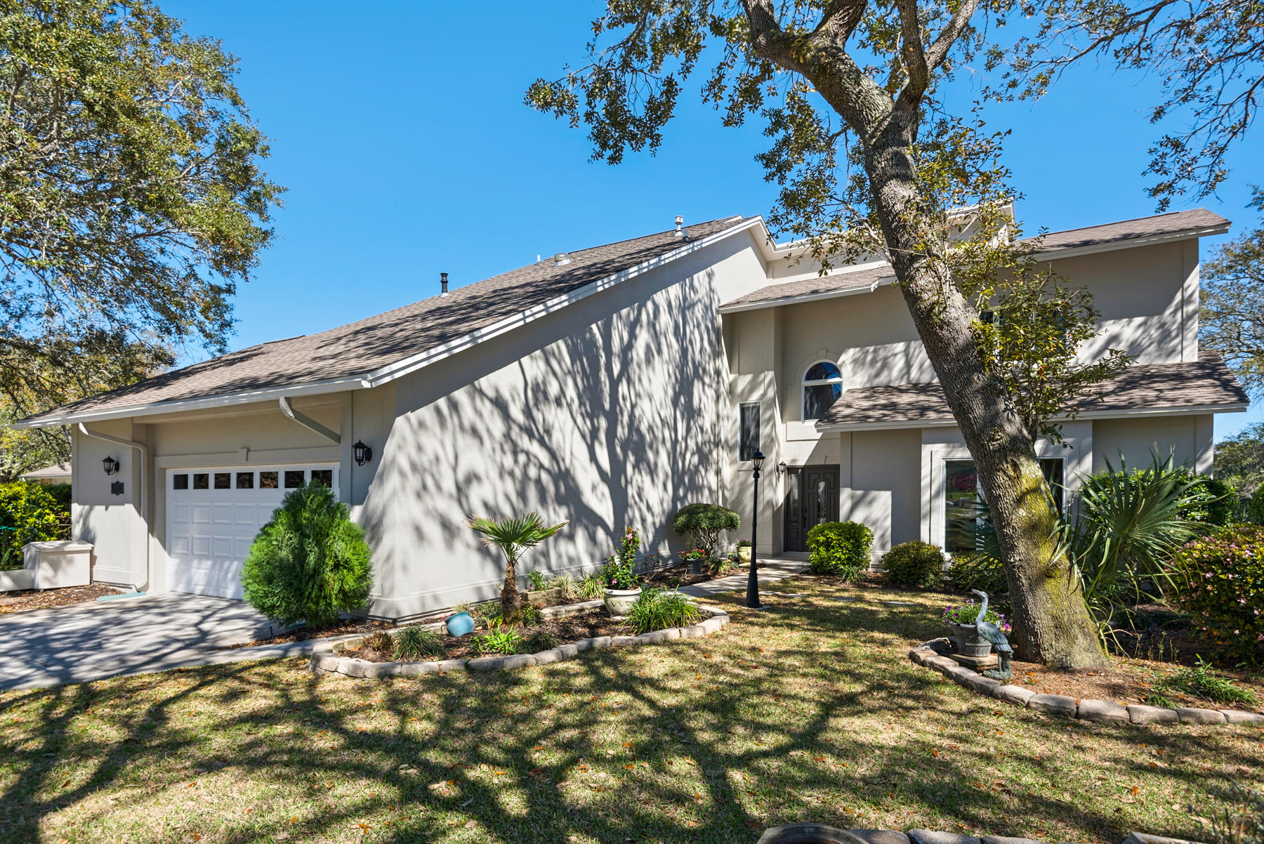 LAKE POINTE - Residential