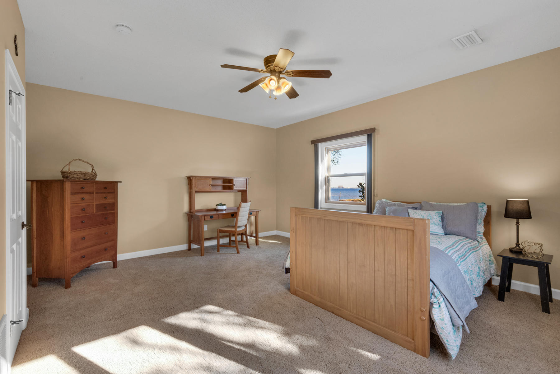 LAKE POINTE - Residential