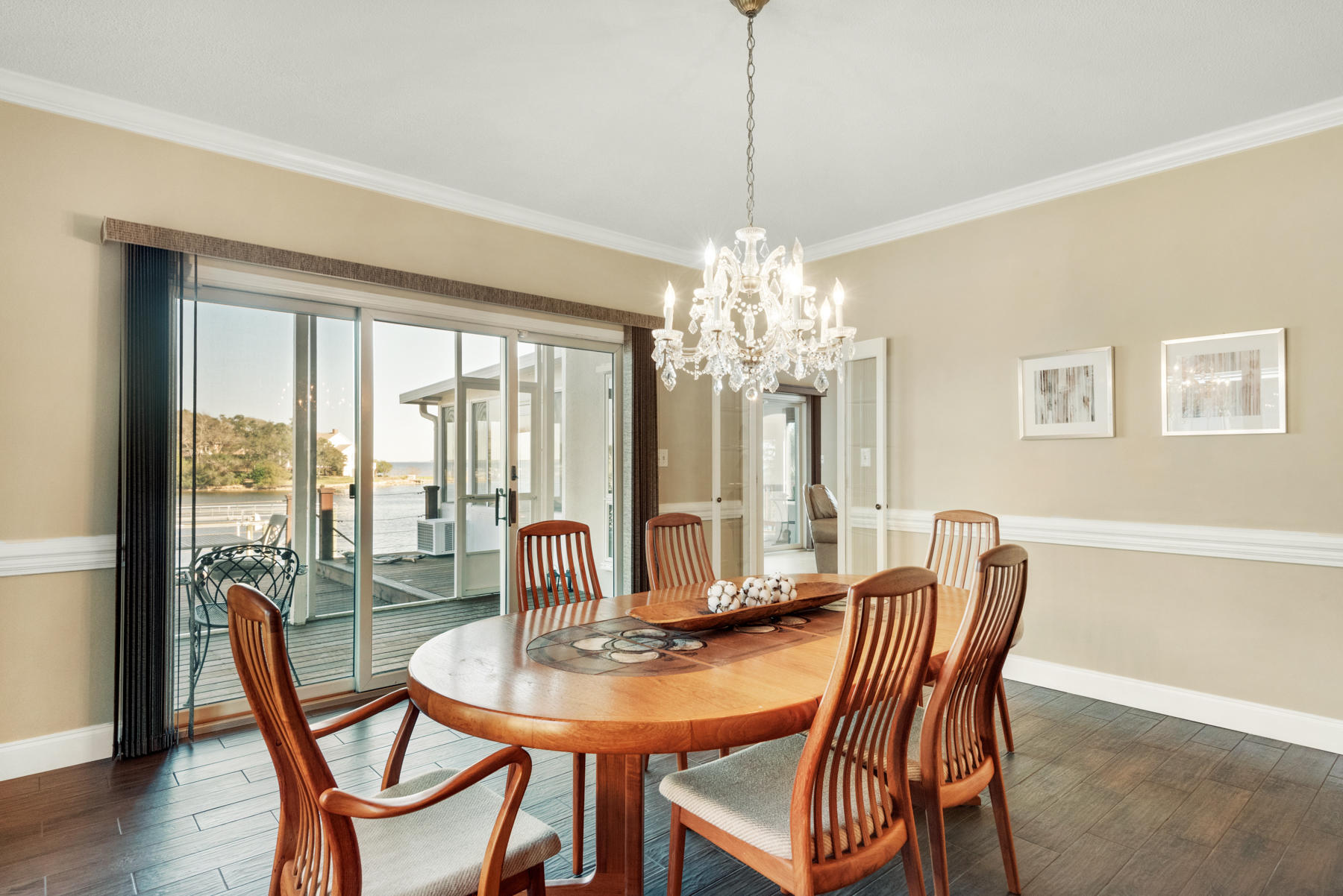 LAKE POINTE - Residential