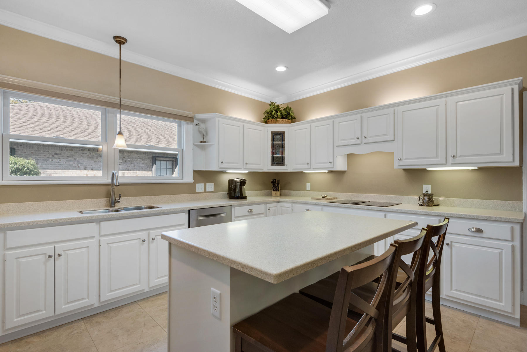 LAKE POINTE - Residential