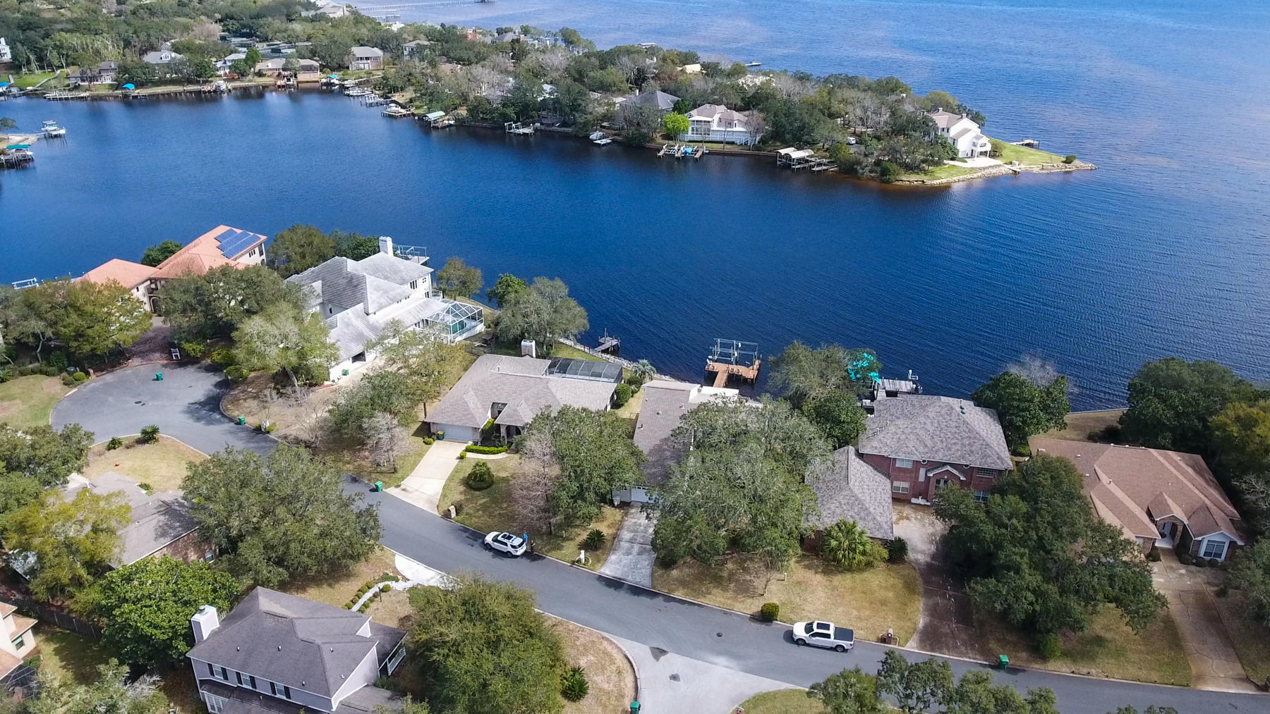 LAKE POINTE - Residential