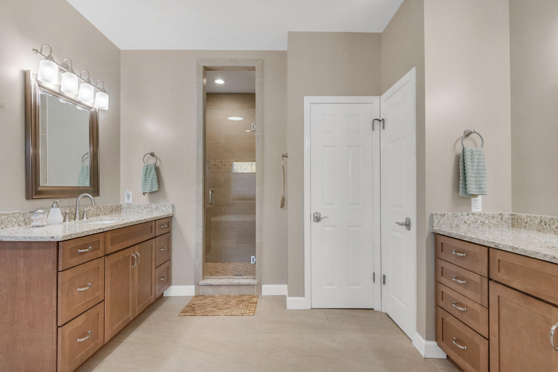 LAKE POINTE - Residential