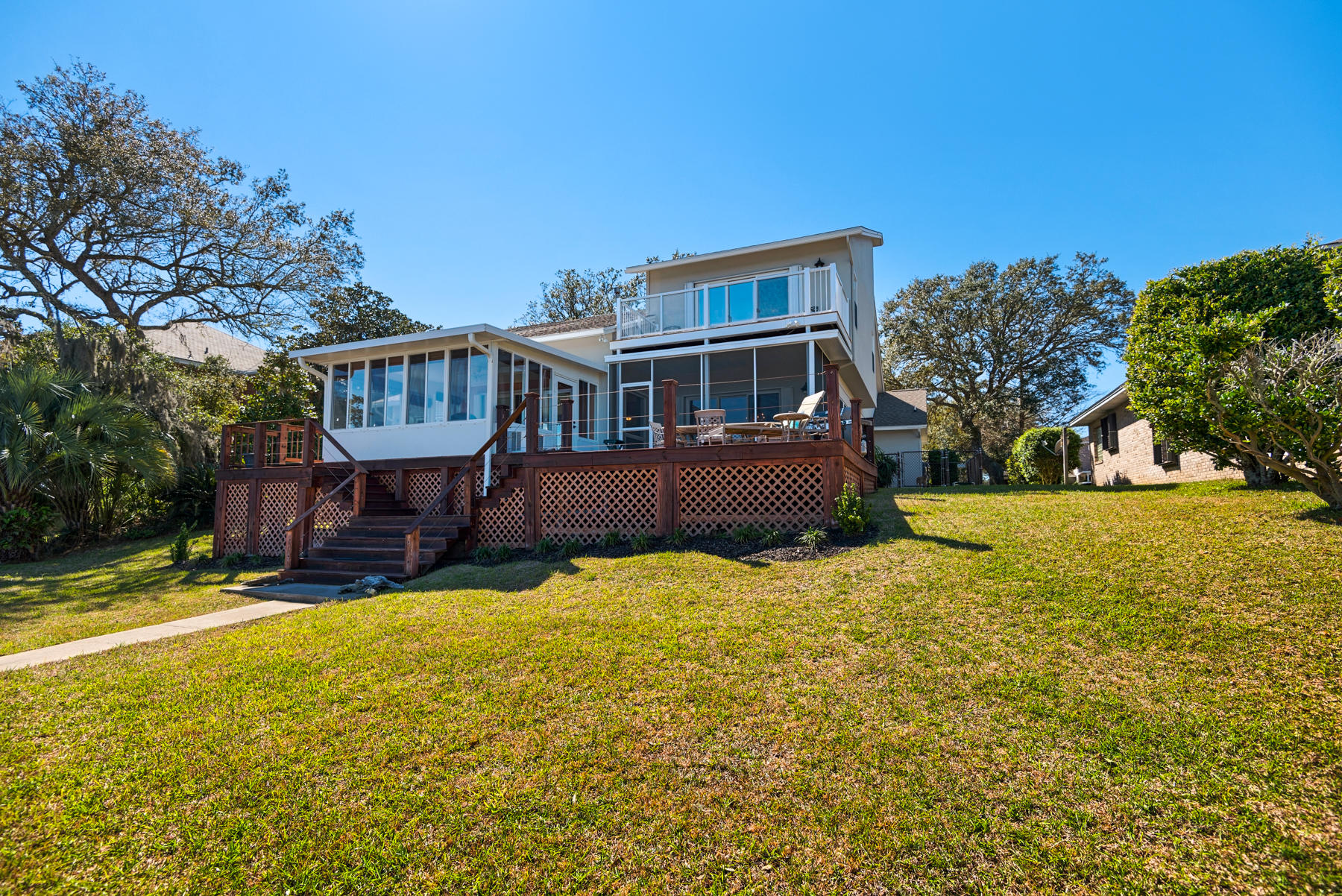 LAKE POINTE - Residential