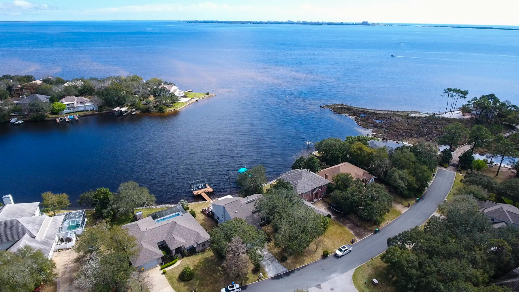 LAKE POINTE - Residential