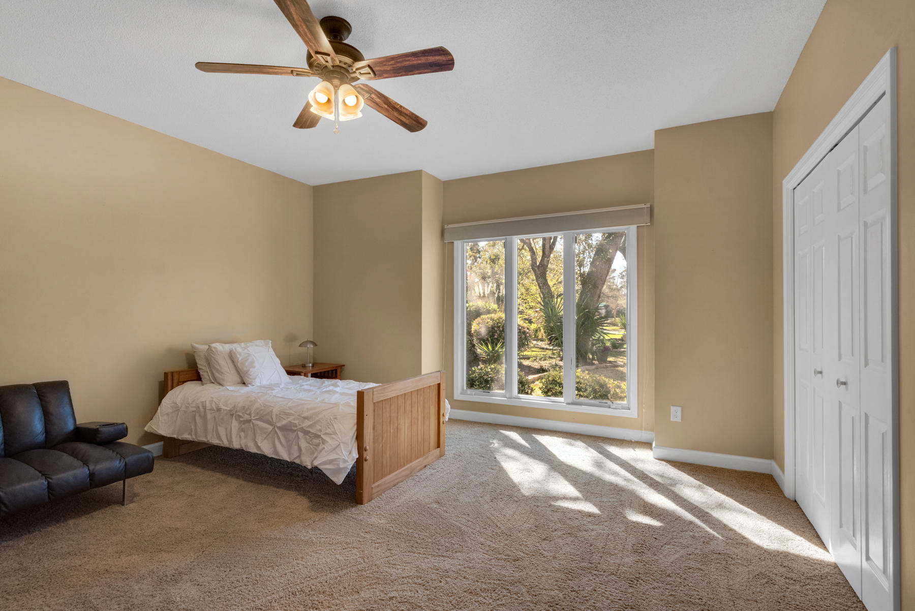 LAKE POINTE - Residential