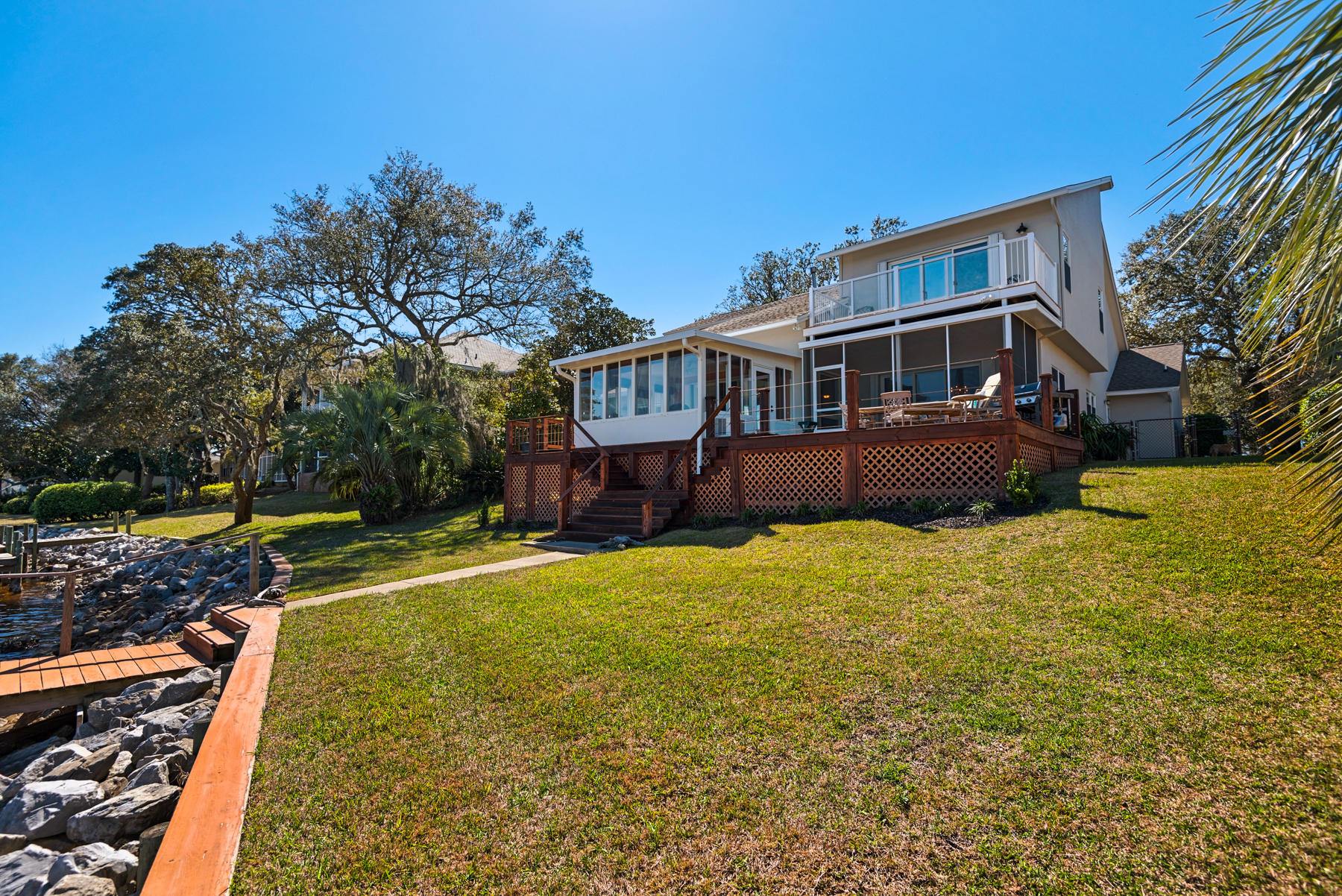 LAKE POINTE - Residential