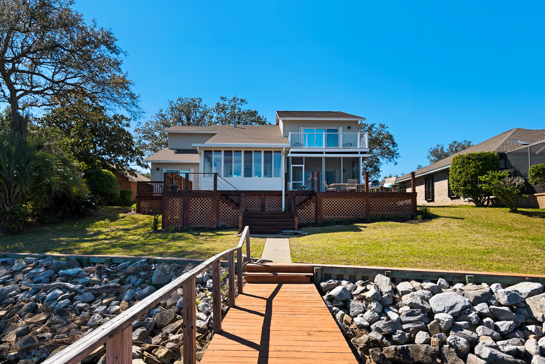 LAKE POINTE - Residential