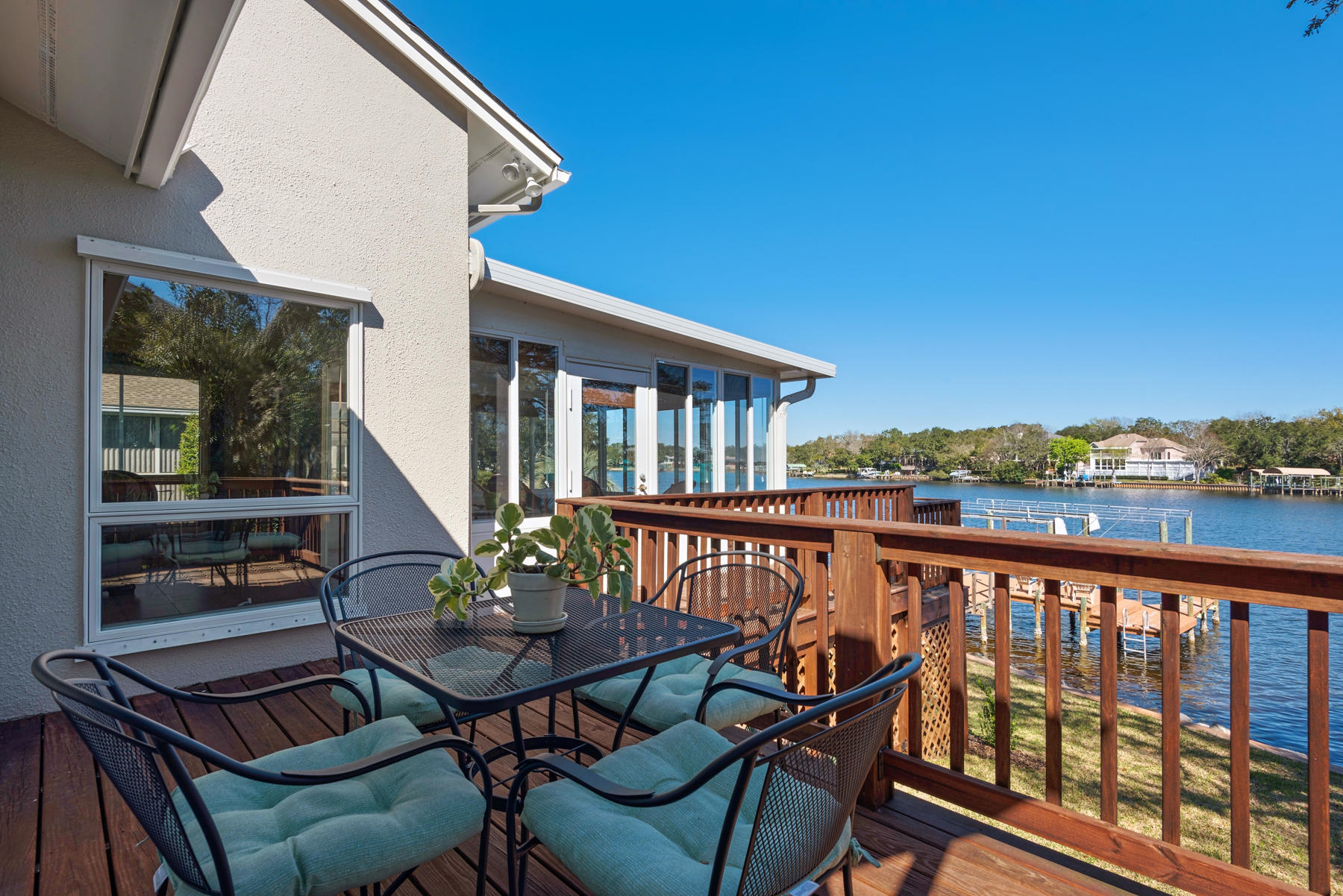 LAKE POINTE - Residential