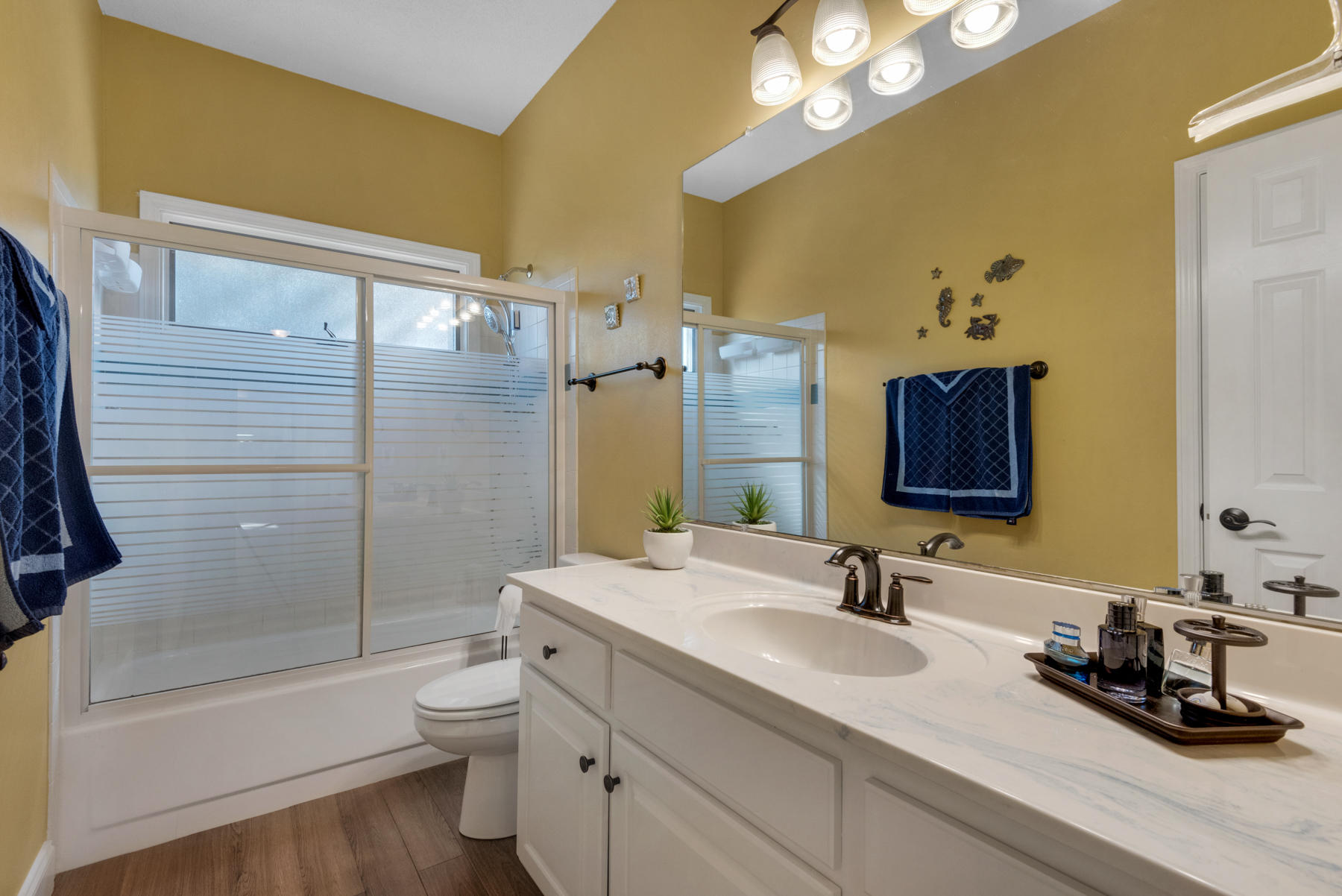 LAKE POINTE - Residential
