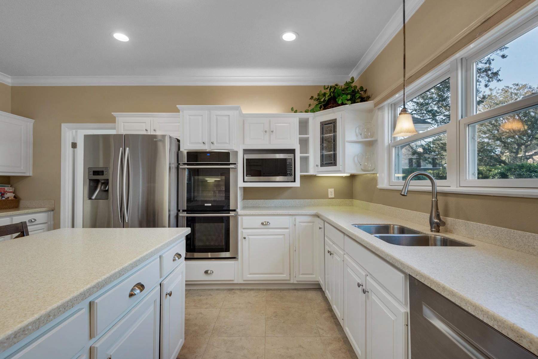 LAKE POINTE - Residential