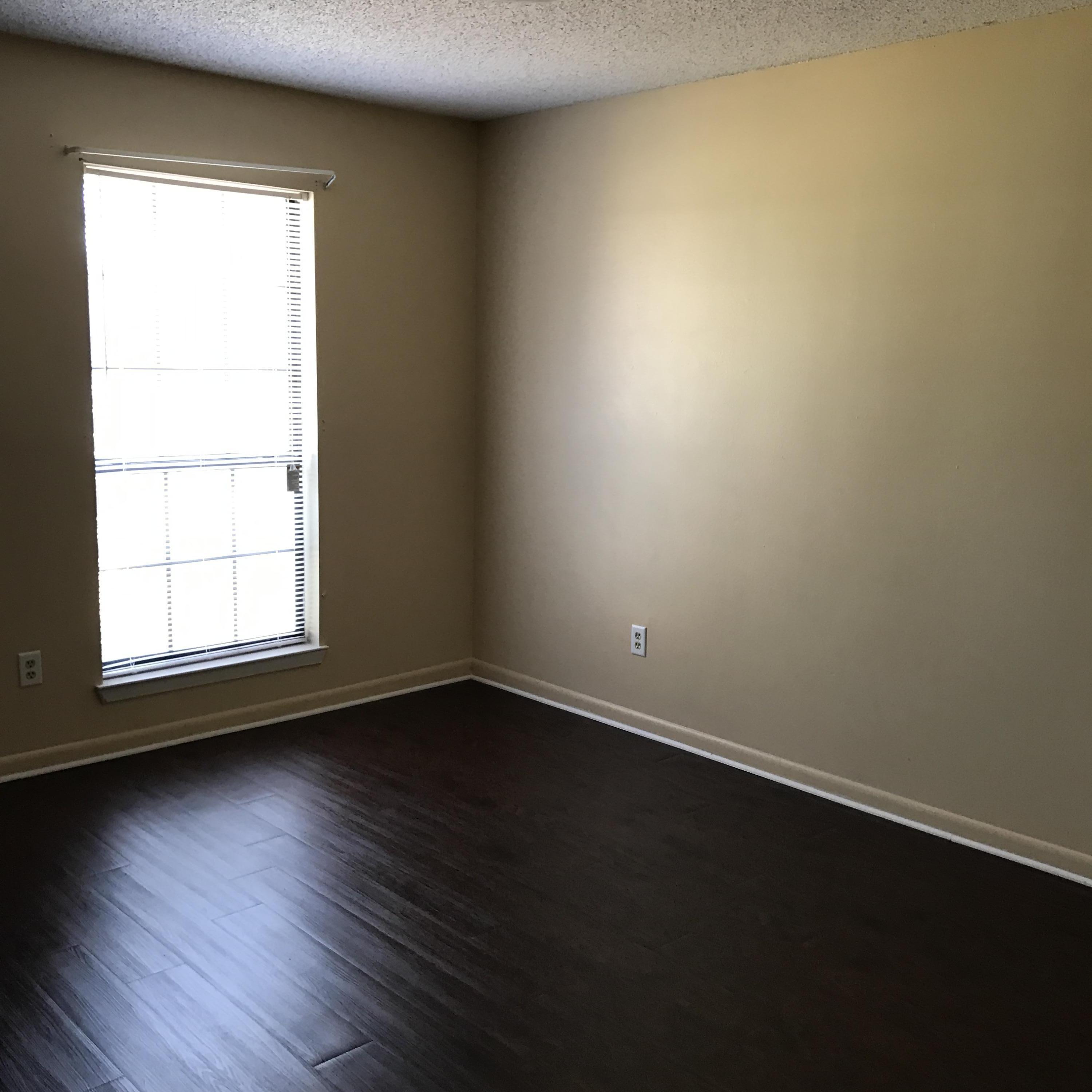 SHALIMAR - Residential Lease