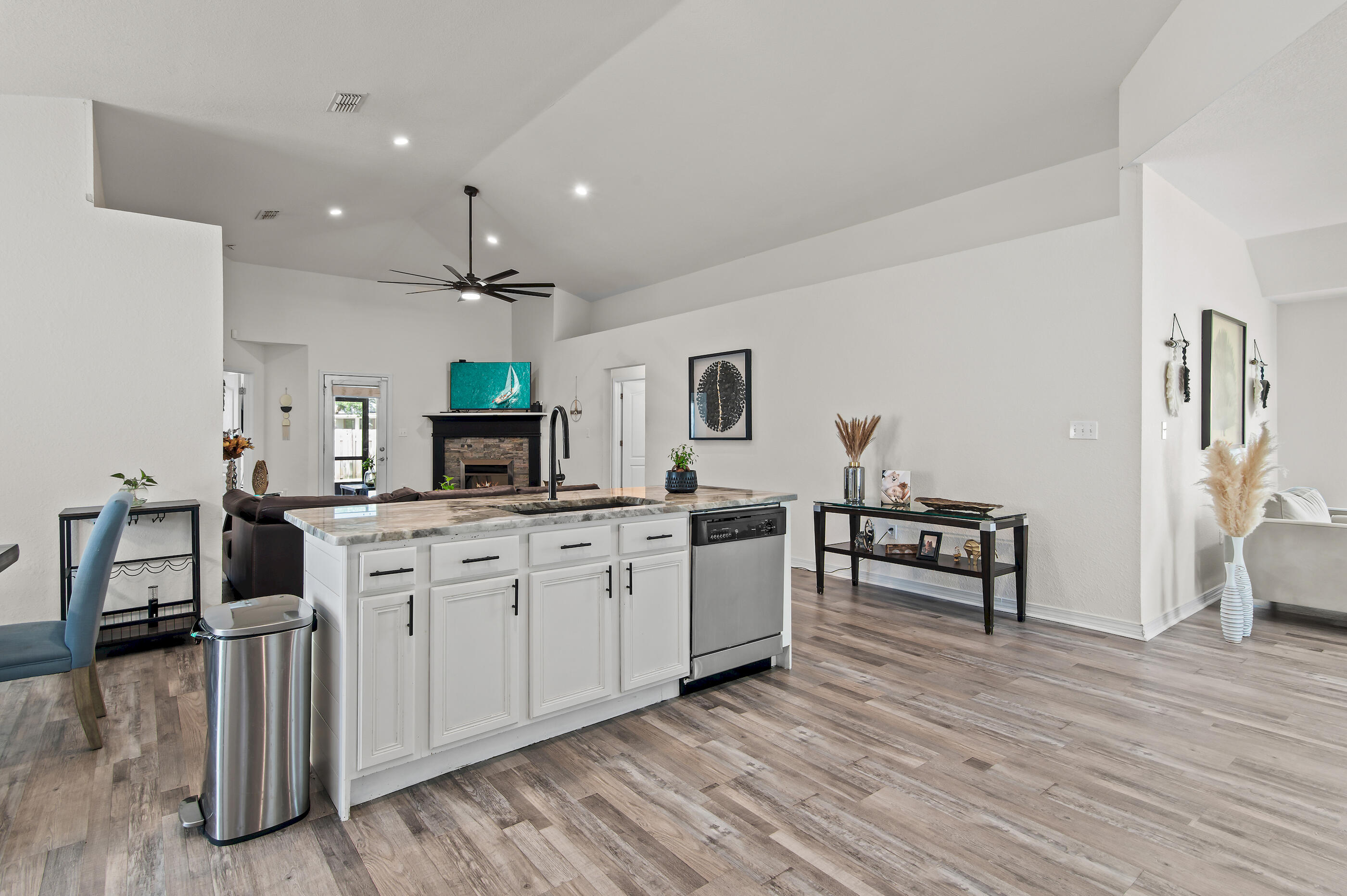 DRIFTWOOD ESTATES - Residential
