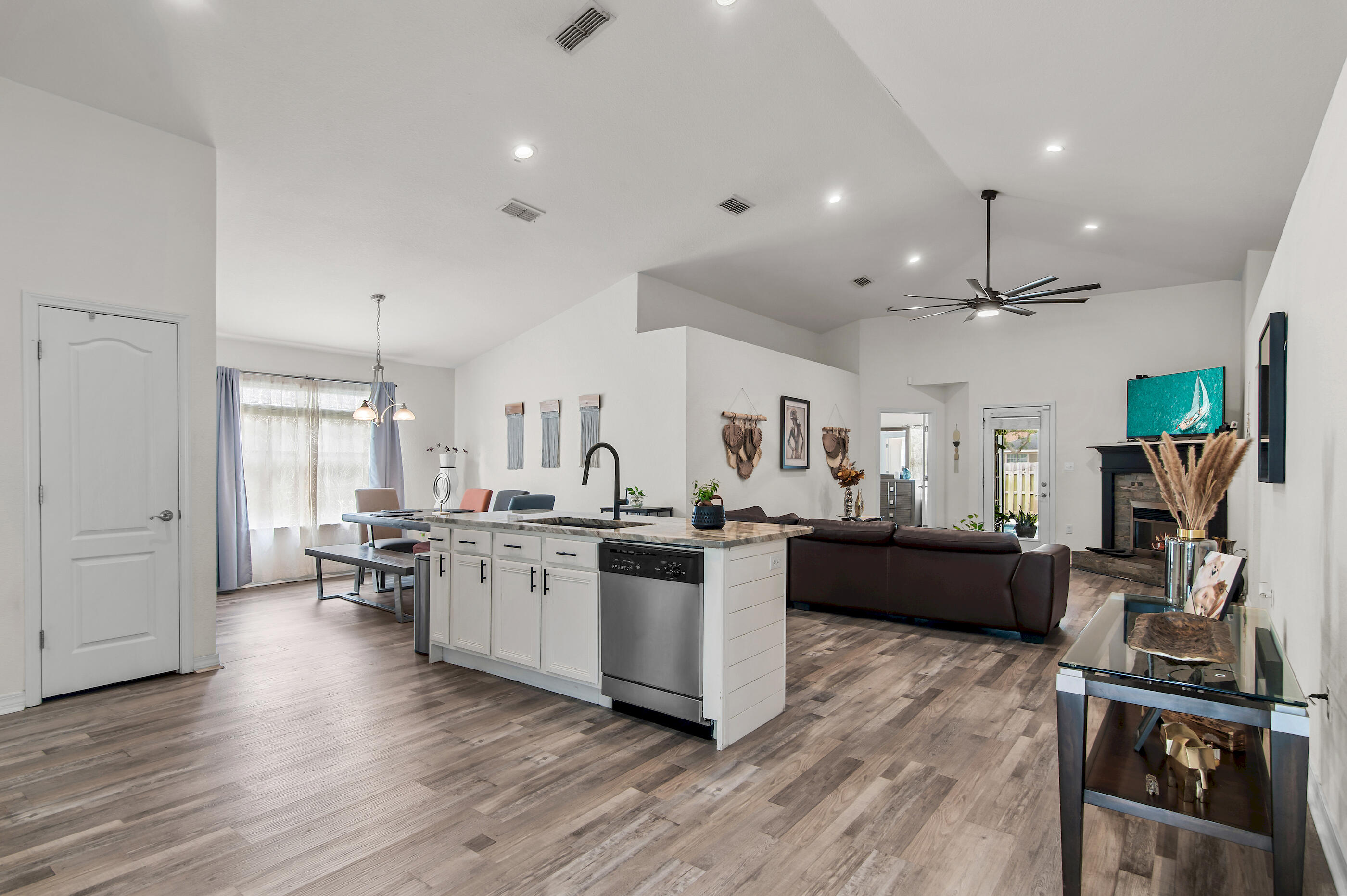 DRIFTWOOD ESTATES - Residential