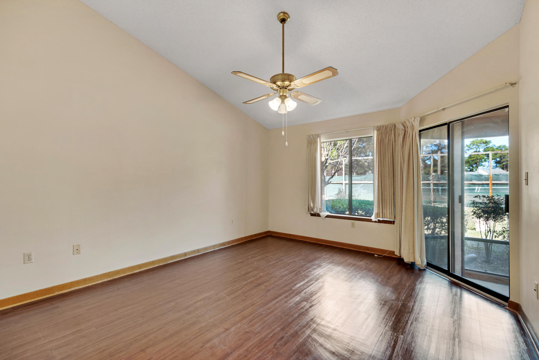 GLENEAGLES GREEN BLUEWATER BAY - Residential