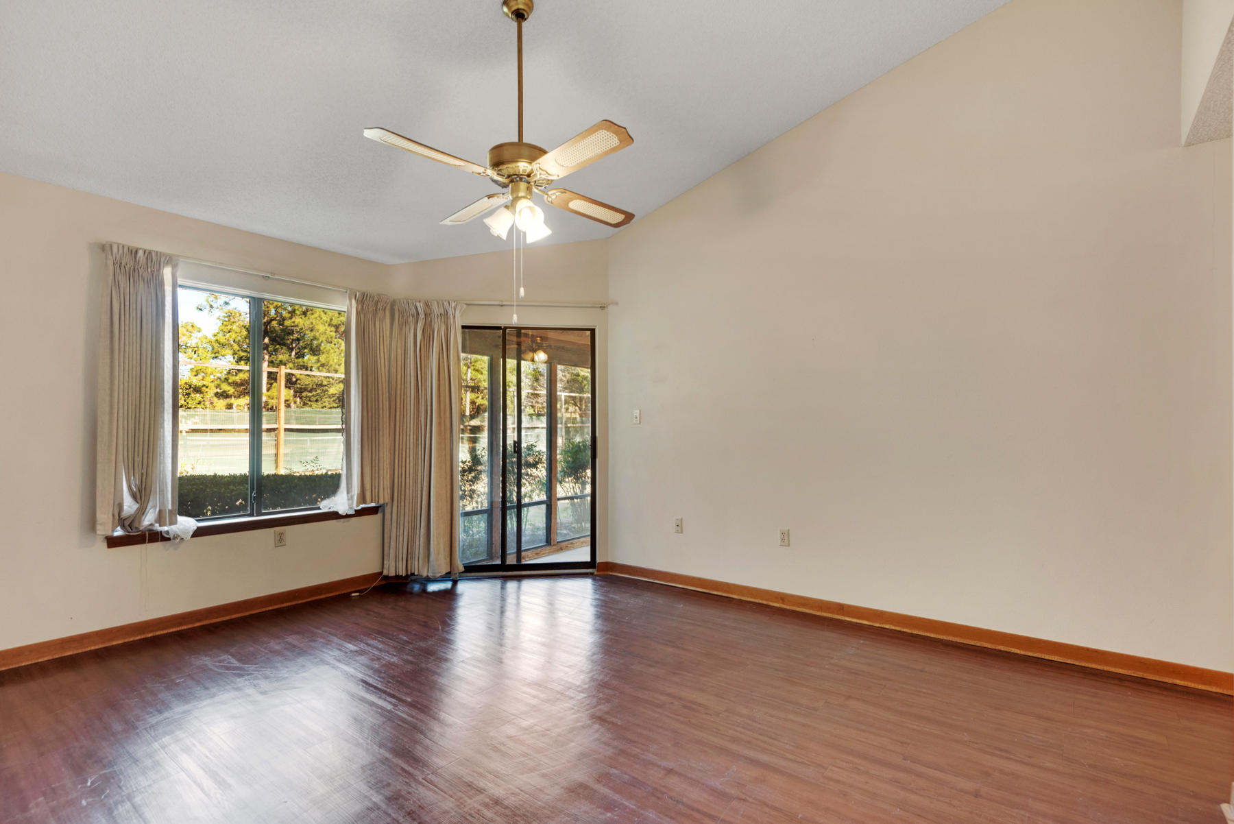 GLENEAGLES GREEN BLUEWATER BAY - Residential