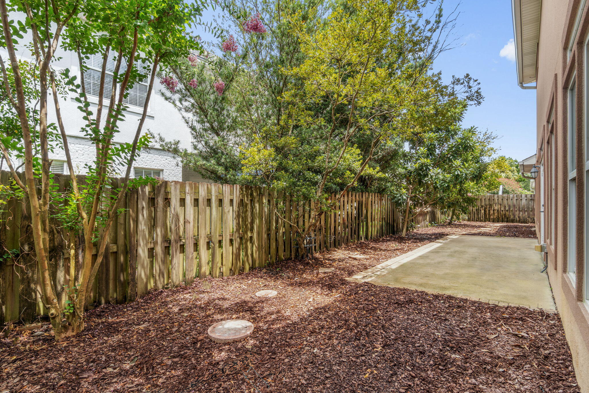 AVALON BEACH ESTATES - Residential