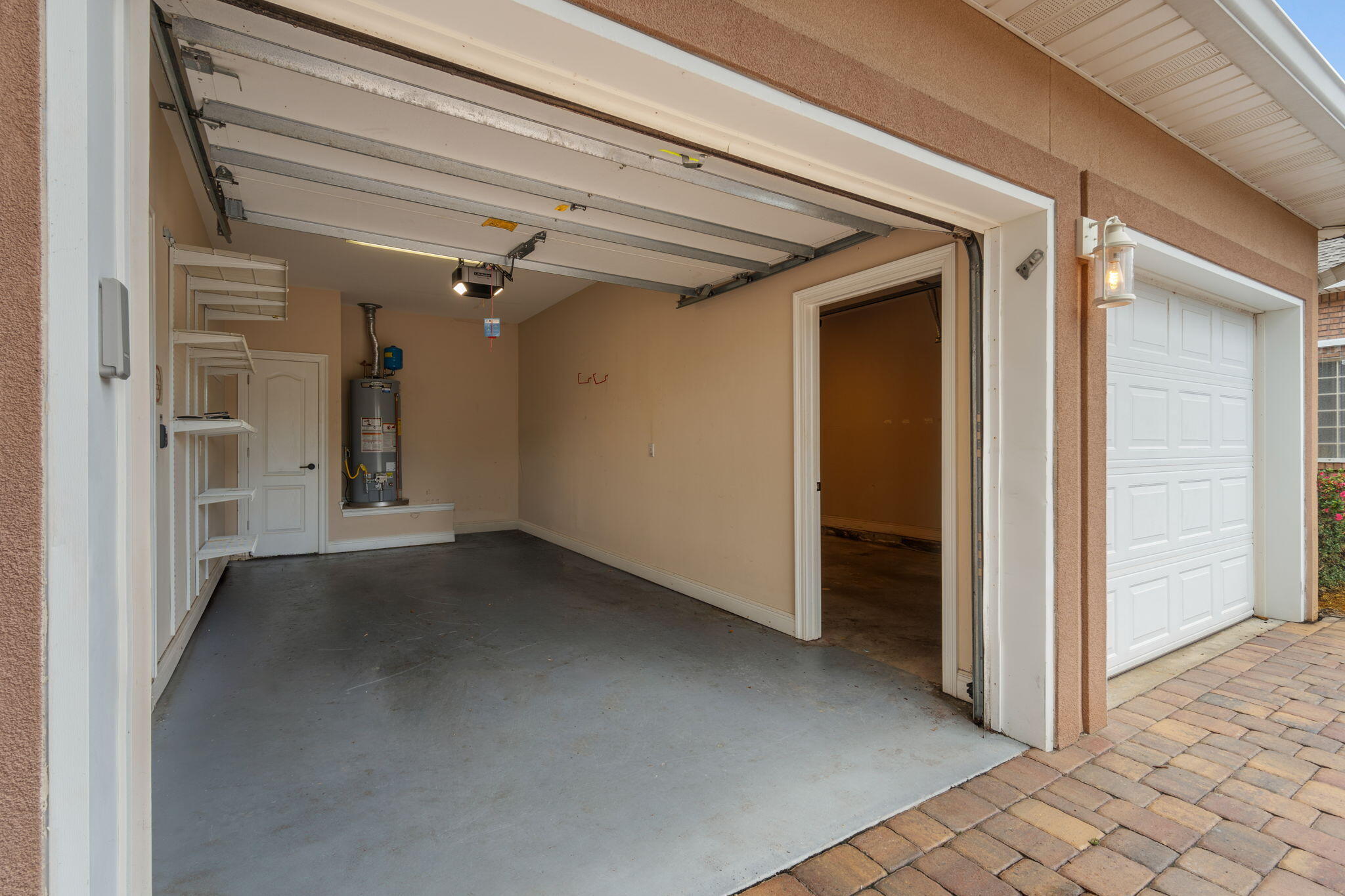 AVALON BEACH ESTATES - Residential