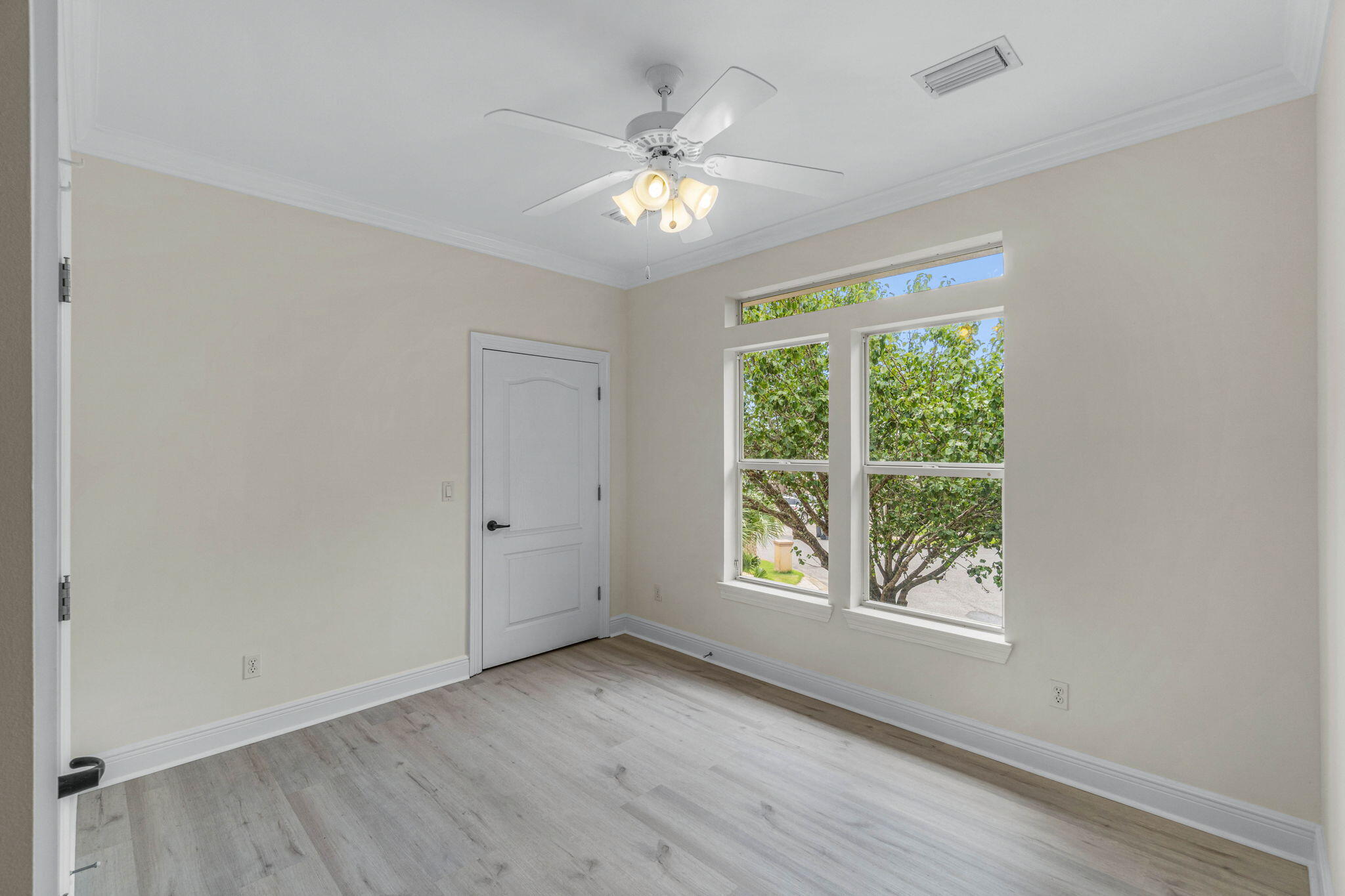 AVALON BEACH ESTATES - Residential