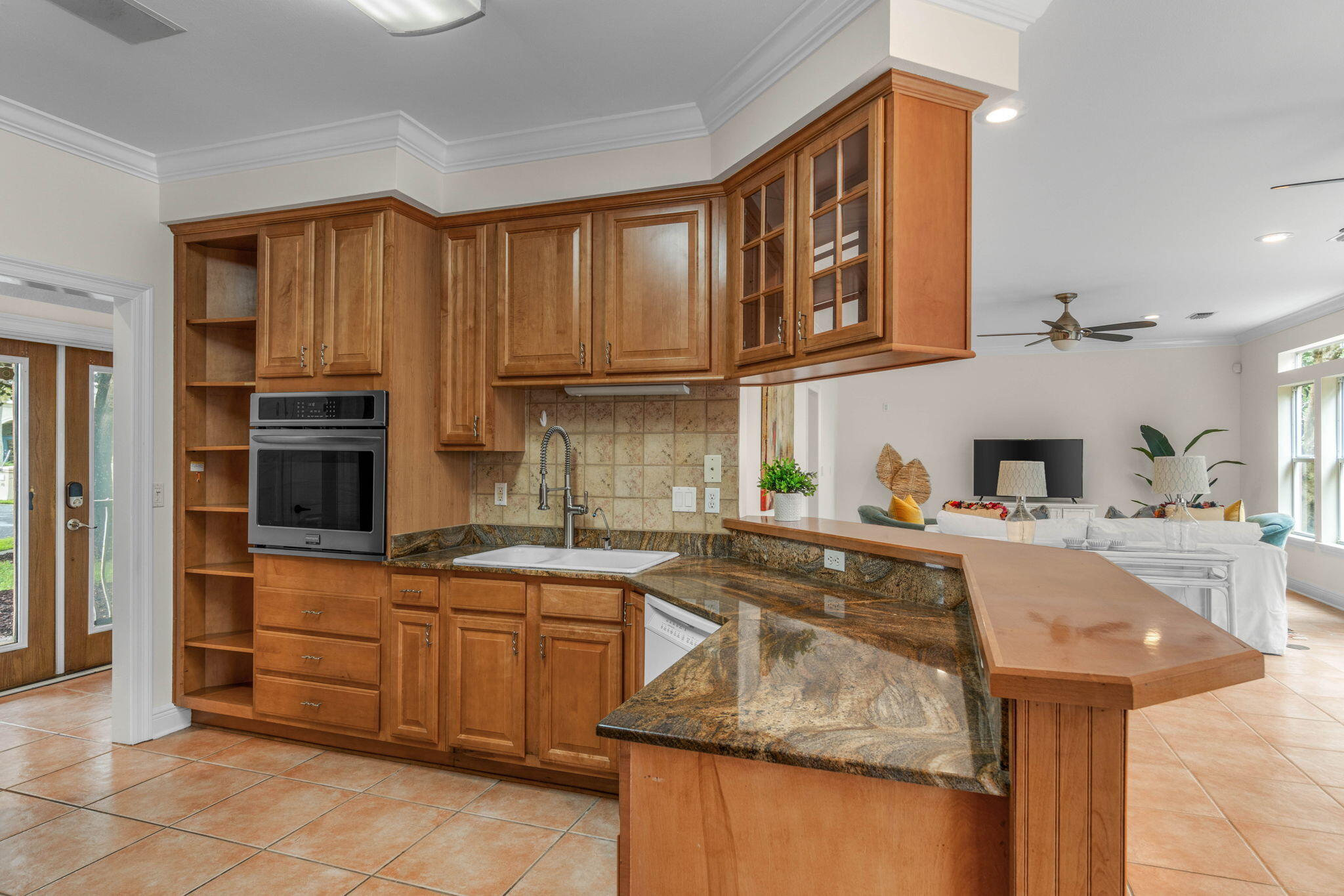 AVALON BEACH ESTATES - Residential