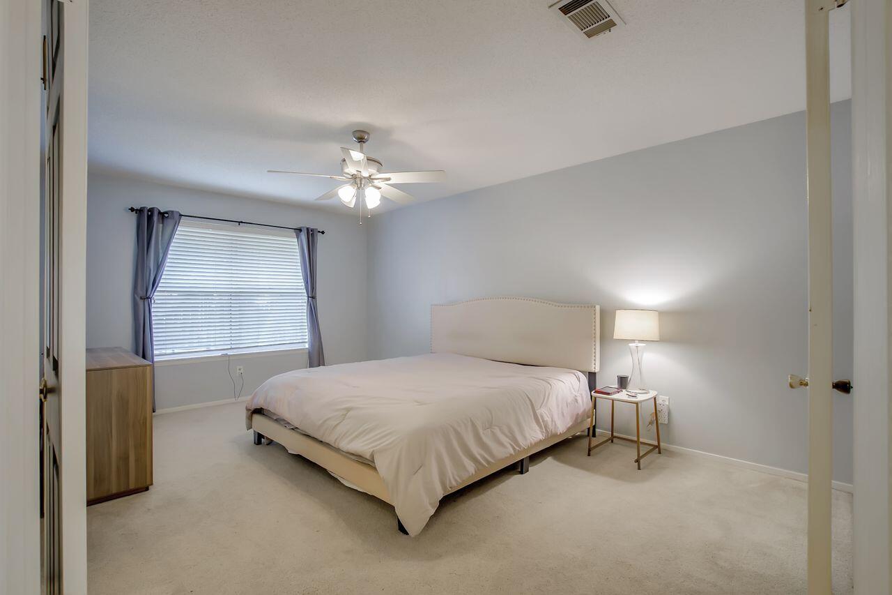 PARKWOOD LANE BLUEWATER BAY - Residential