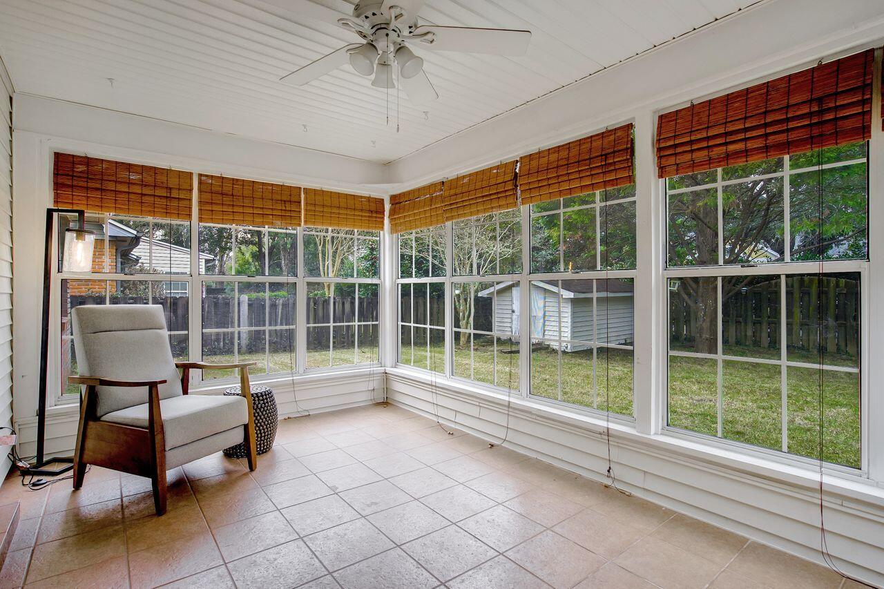 PARKWOOD LANE BLUEWATER BAY - Residential