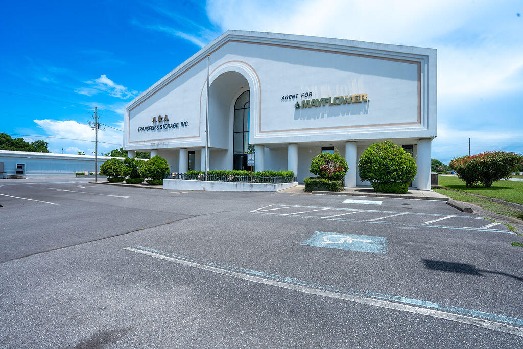 - Commercial Lease