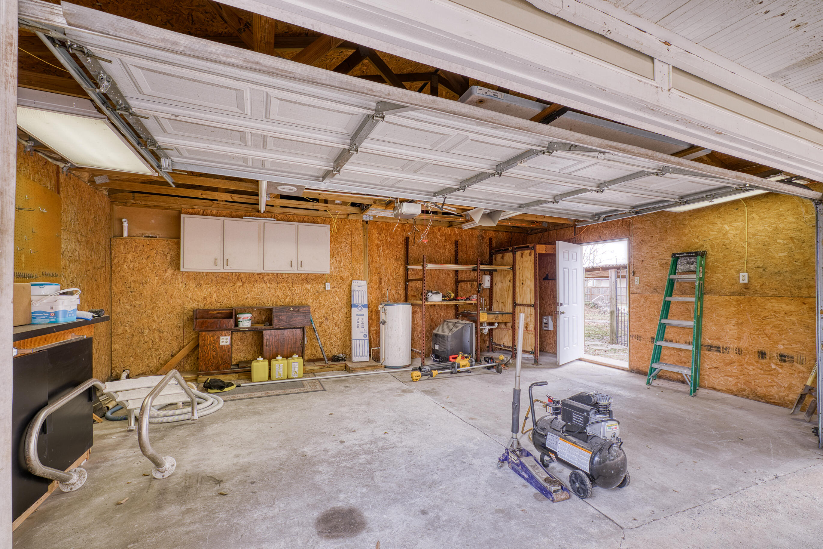 OAKDALE MINI FARMS RESUB BLK 05 - Residential