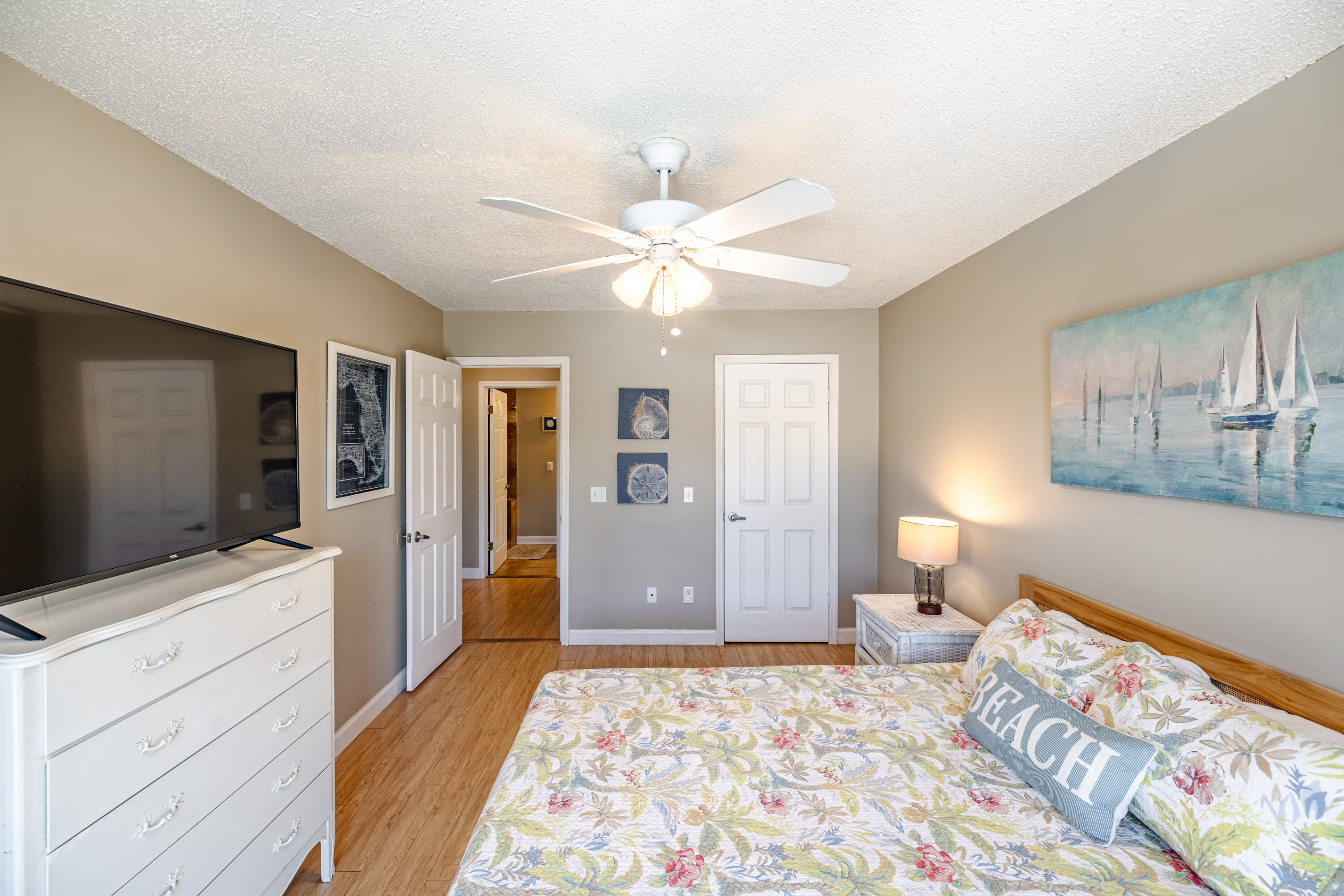 HOLIDAY BEACH UNIT 06 - Residential