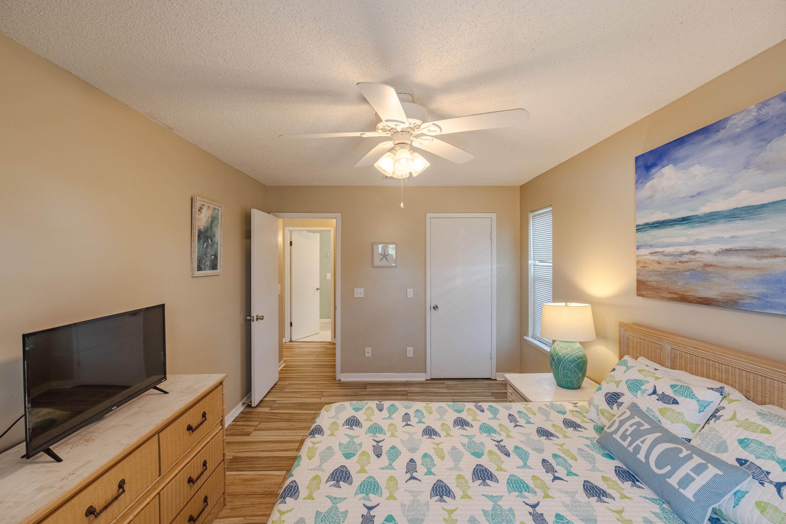 HOLIDAY BEACH UNIT 06 - Residential