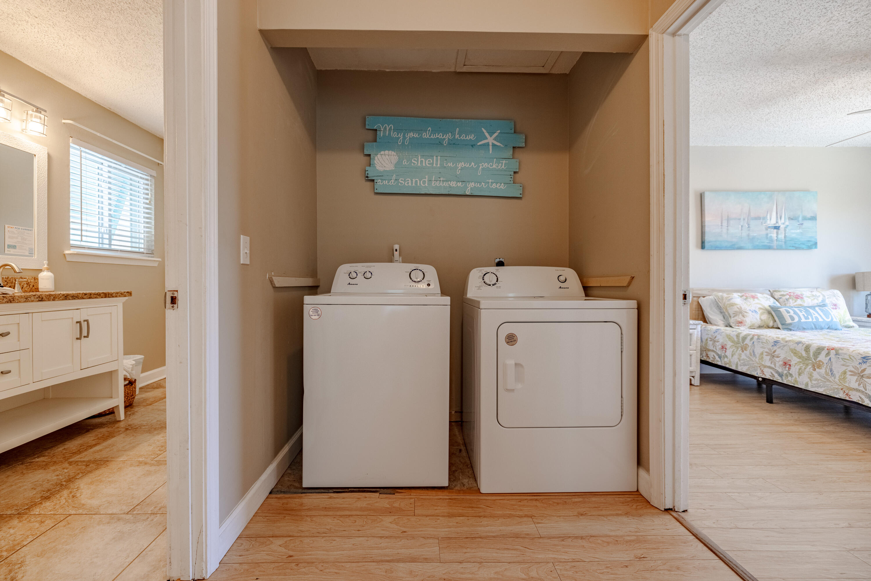 HOLIDAY BEACH UNIT 06 - Residential