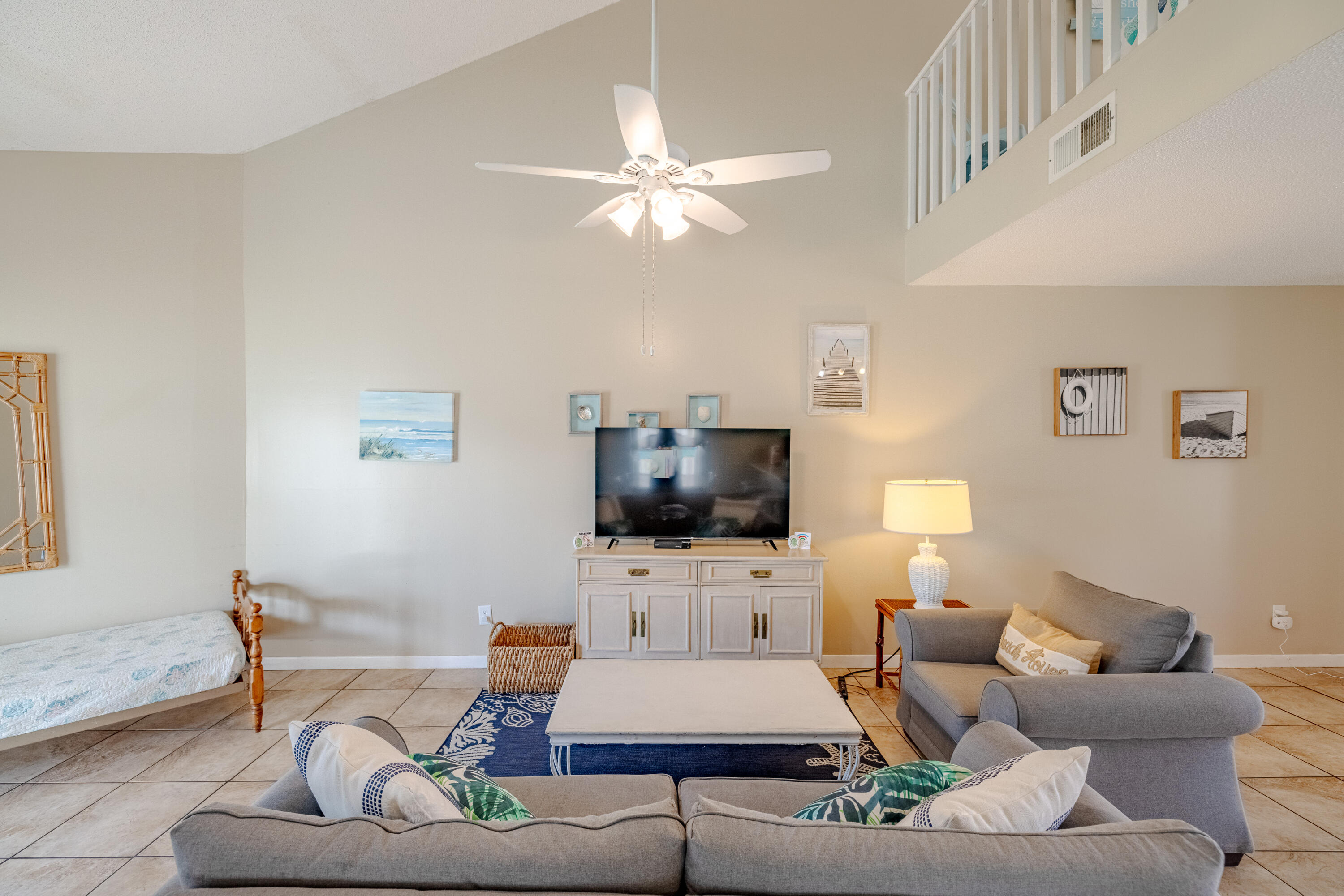 HOLIDAY BEACH UNIT 06 - Residential