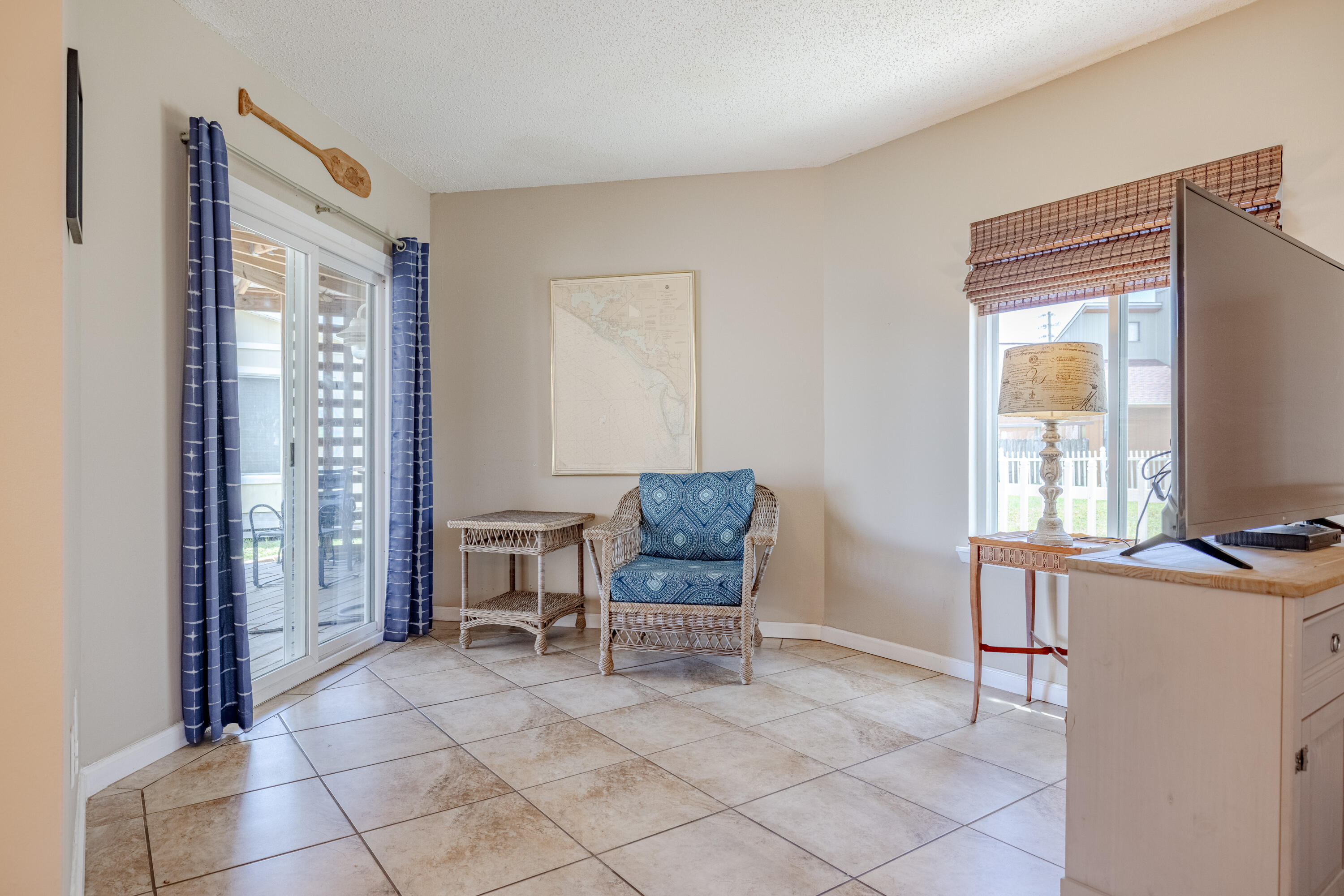 HOLIDAY BEACH UNIT 06 - Residential