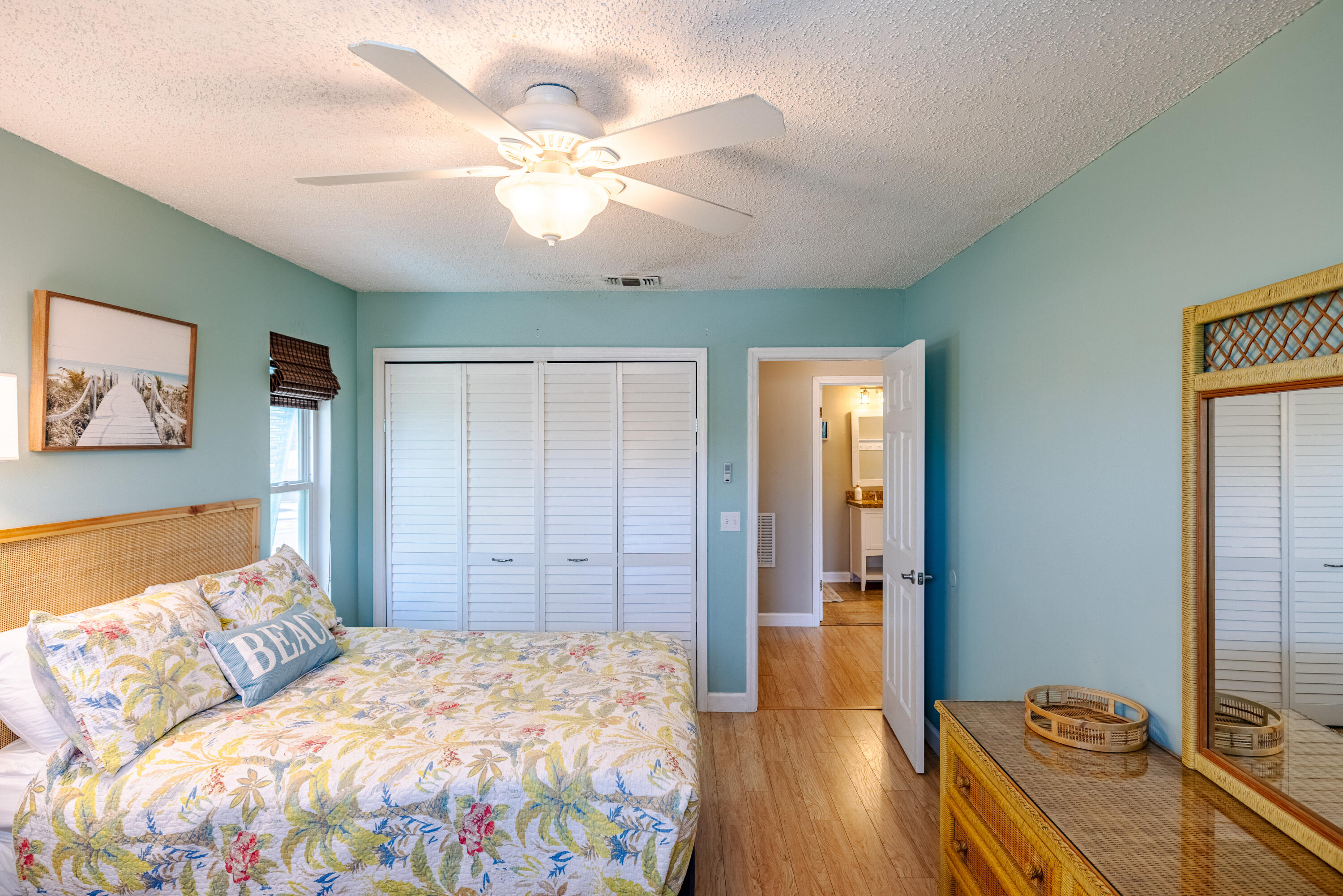 HOLIDAY BEACH UNIT 06 - Residential
