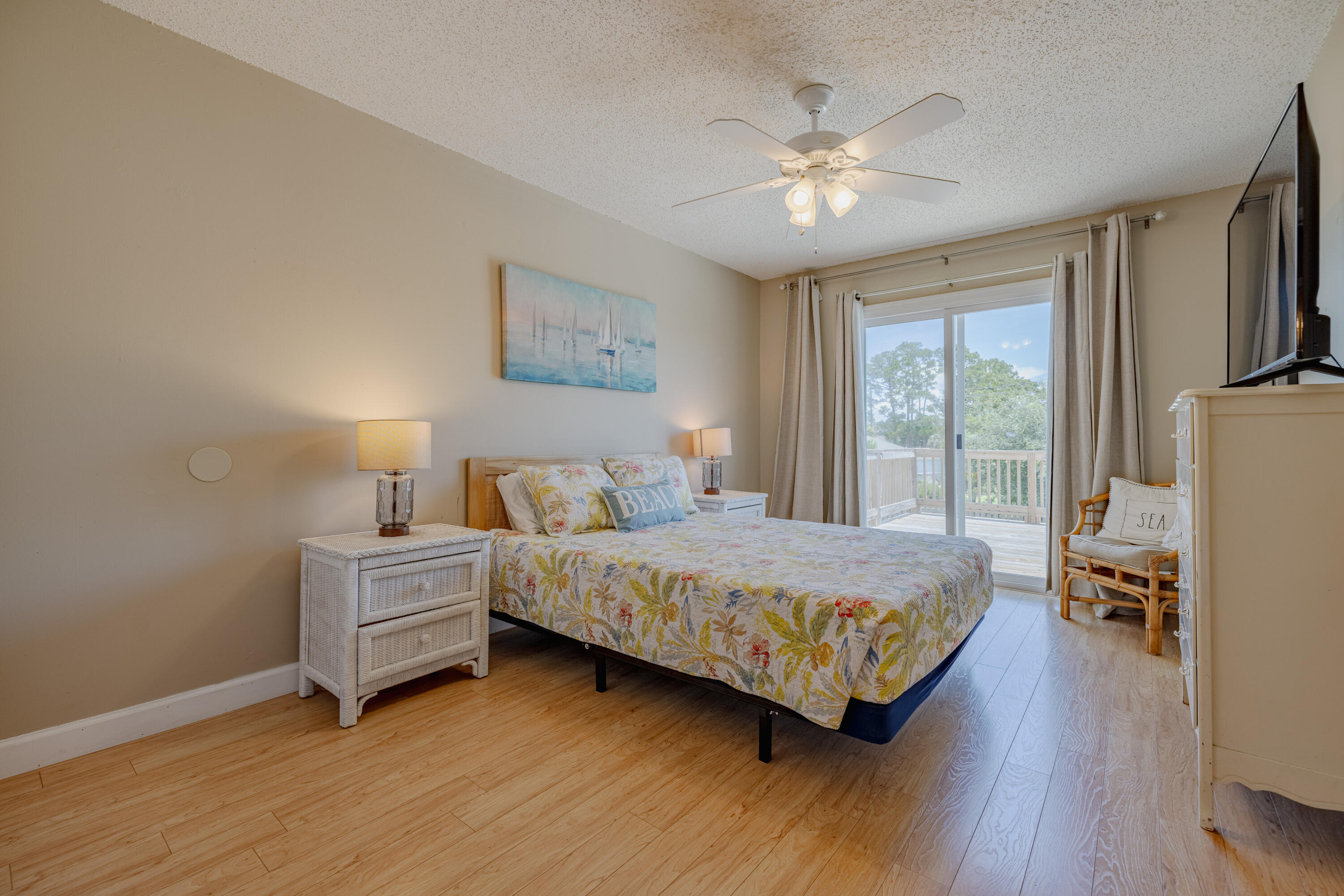 HOLIDAY BEACH UNIT 06 - Residential