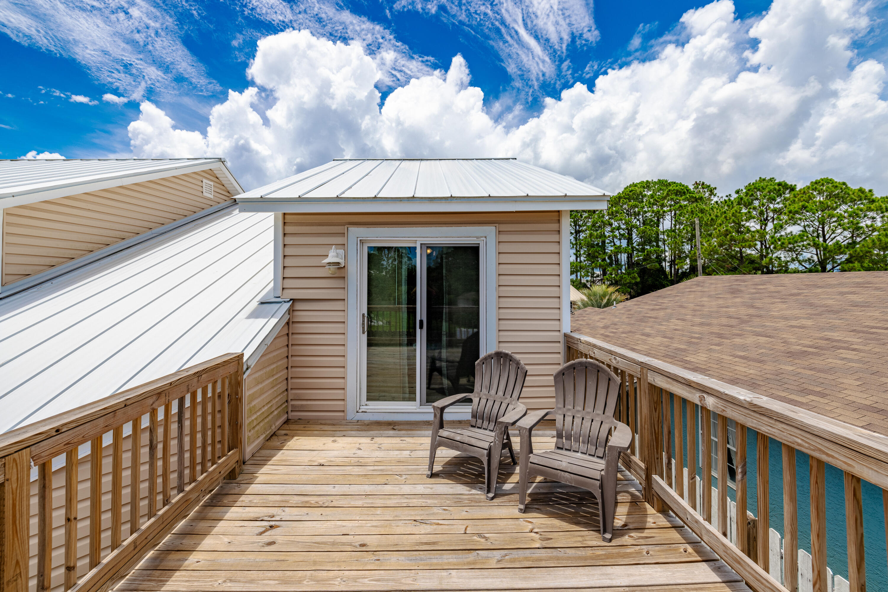HOLIDAY BEACH UNIT 06 - Residential