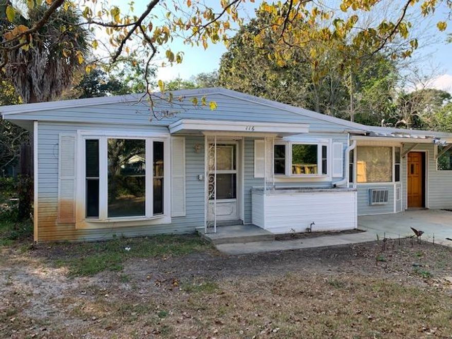 Huge house! Great for first time home buyers or for an investor looking to flip or buy and hold. Has metal roof, newer HVAC, and huge workshop in back yard. Also has sprinkler system and generator with upgraded electrical. Easy to show, and priced to sell!