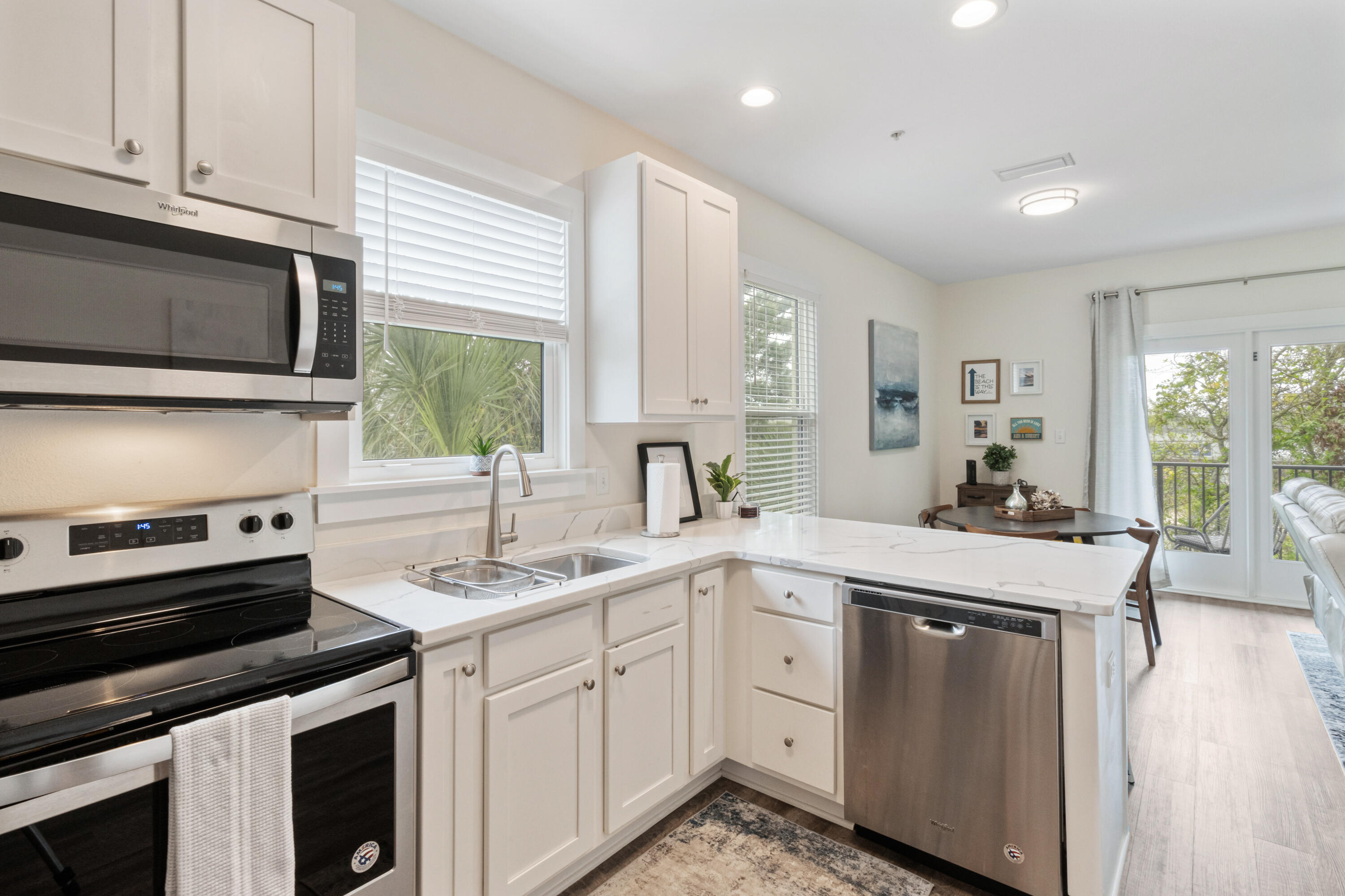 Hidden Lake condominiums - Residential