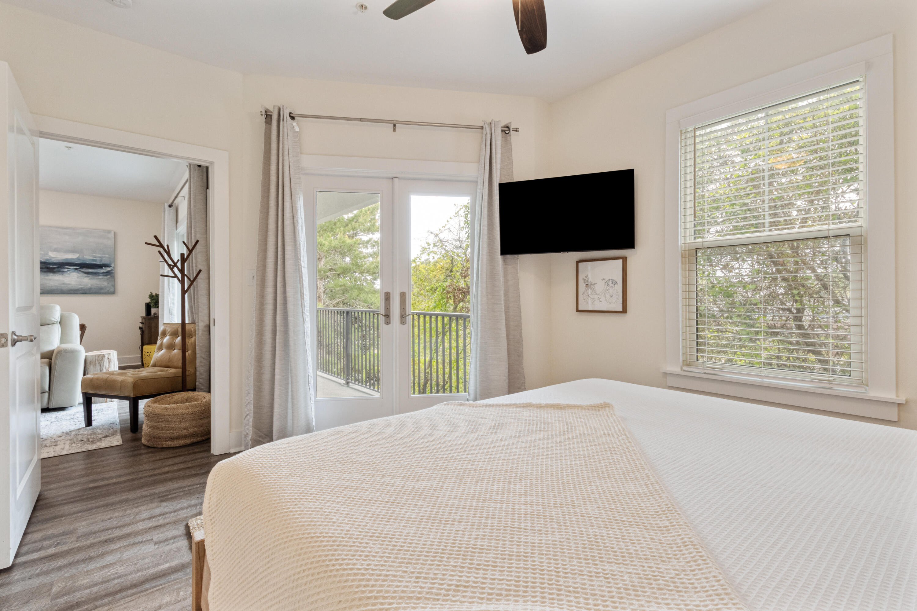 Hidden Lake condominiums - Residential