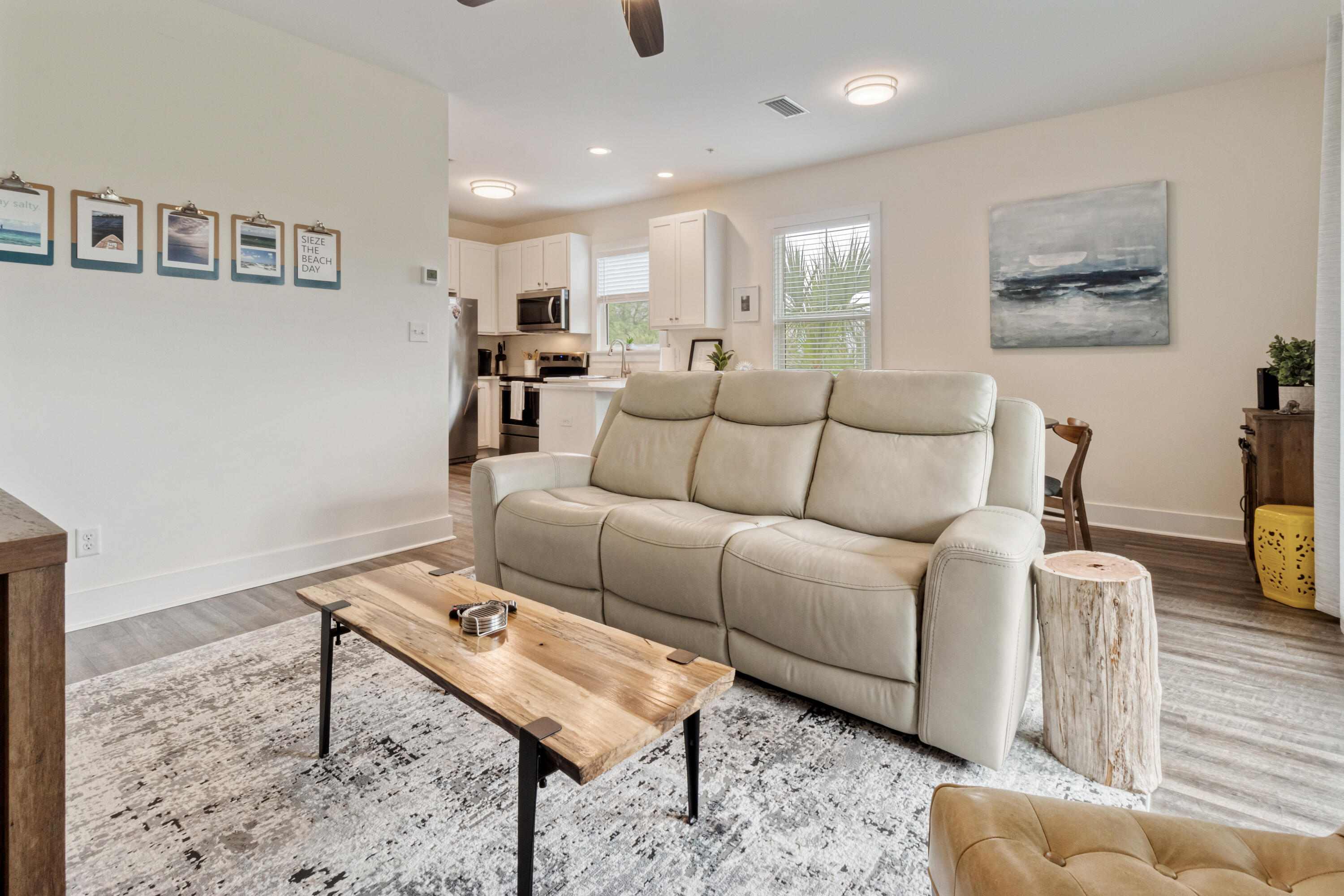 Hidden Lake condominiums - Residential