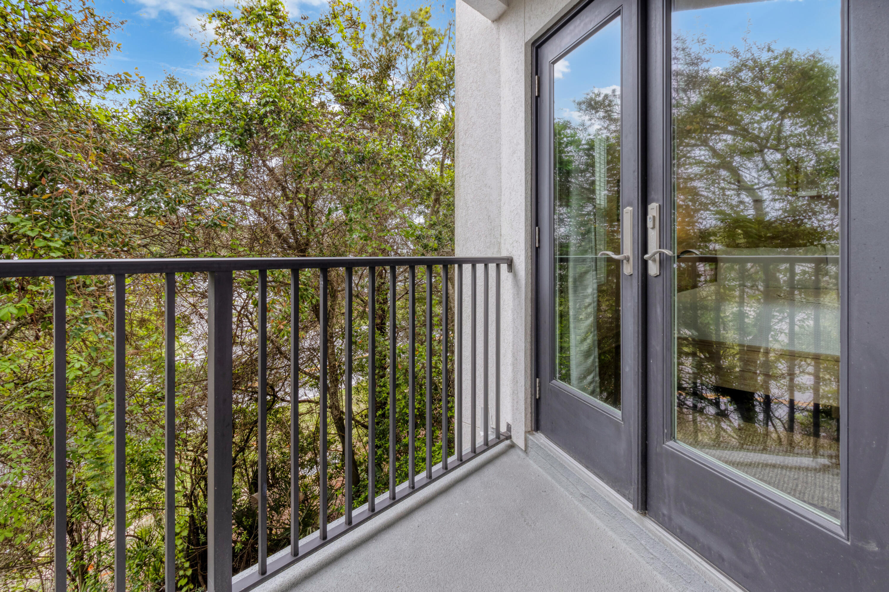 Hidden Lake condominiums - Residential