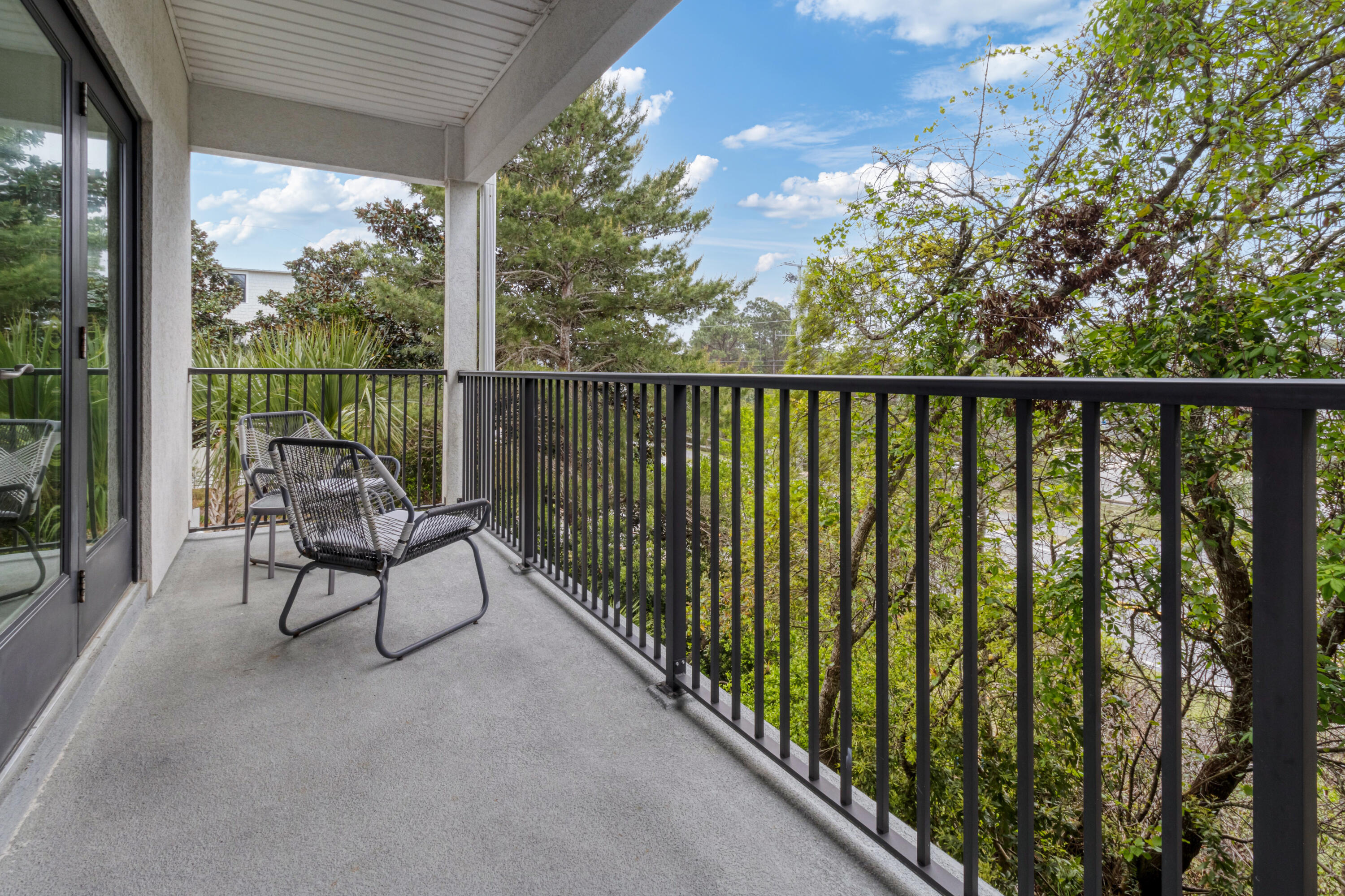 Hidden Lake condominiums - Residential